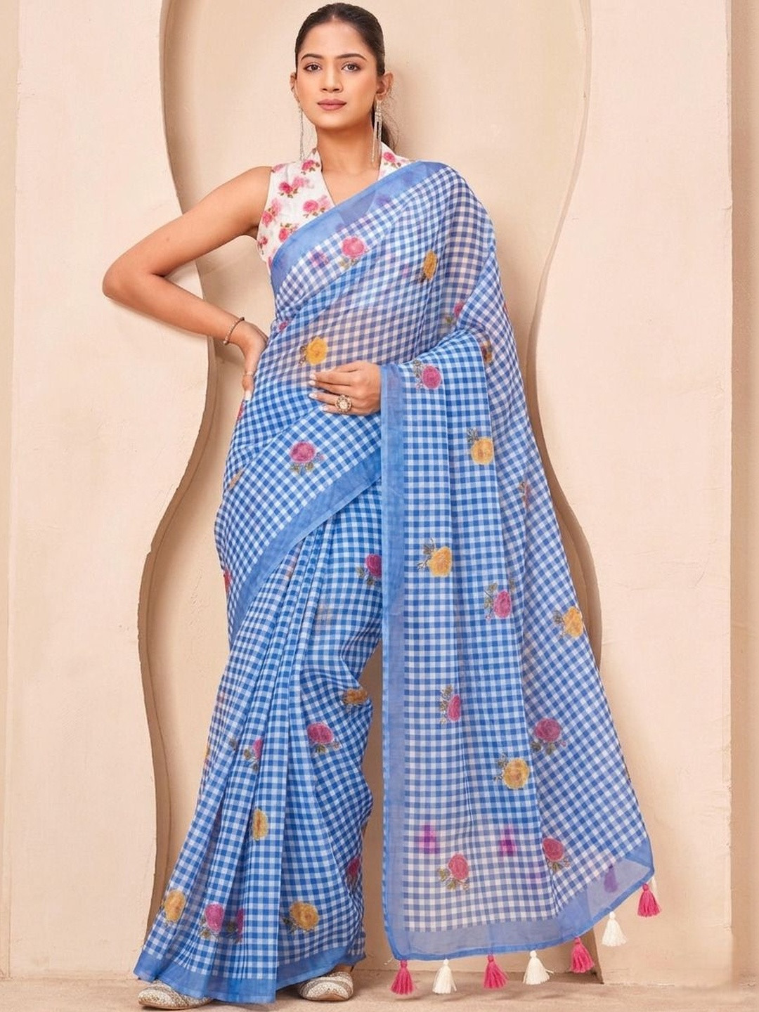 Sanwariya Silk Floral Checked Woven Design Border Saree