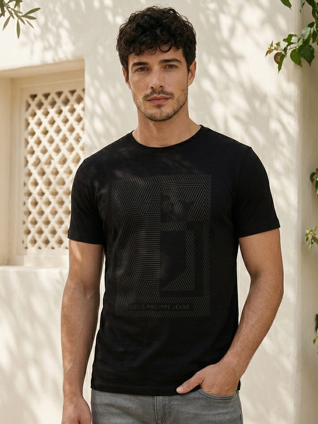 Men Slim Fit Signature Graphic Print Half Sleeve Casual Tshirt