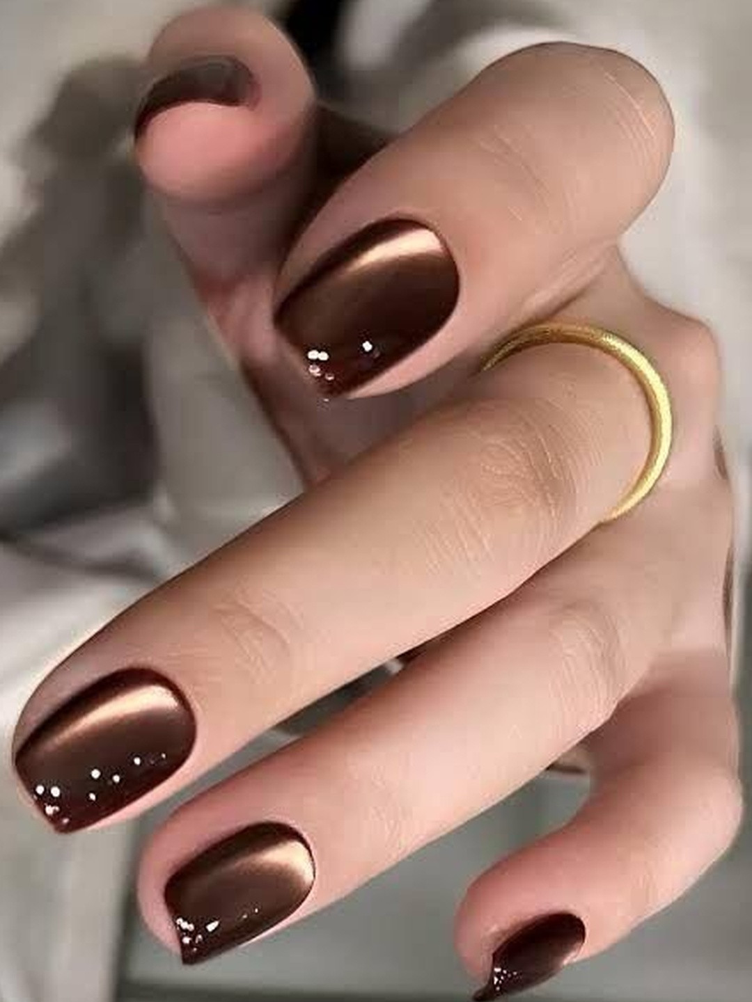 HAPPY FINGERS Set Of 30 Reusable Artificial Press On Nails - Brown Cat Eye