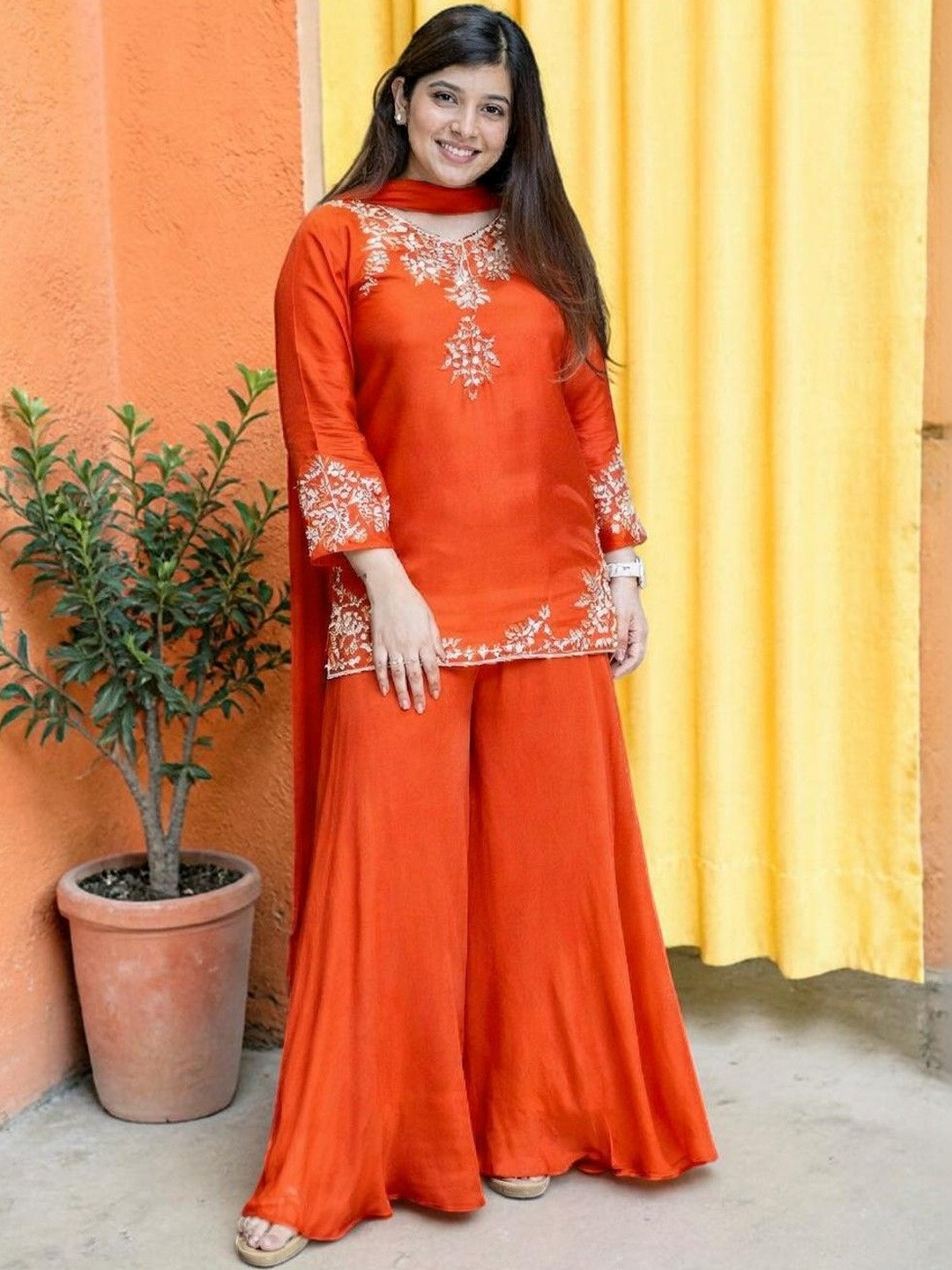 ASPORA Women Ethnic Motifs Embroidered Regular Thread Work Silk Crepe Kurta with Palazzos & With Dupatta
