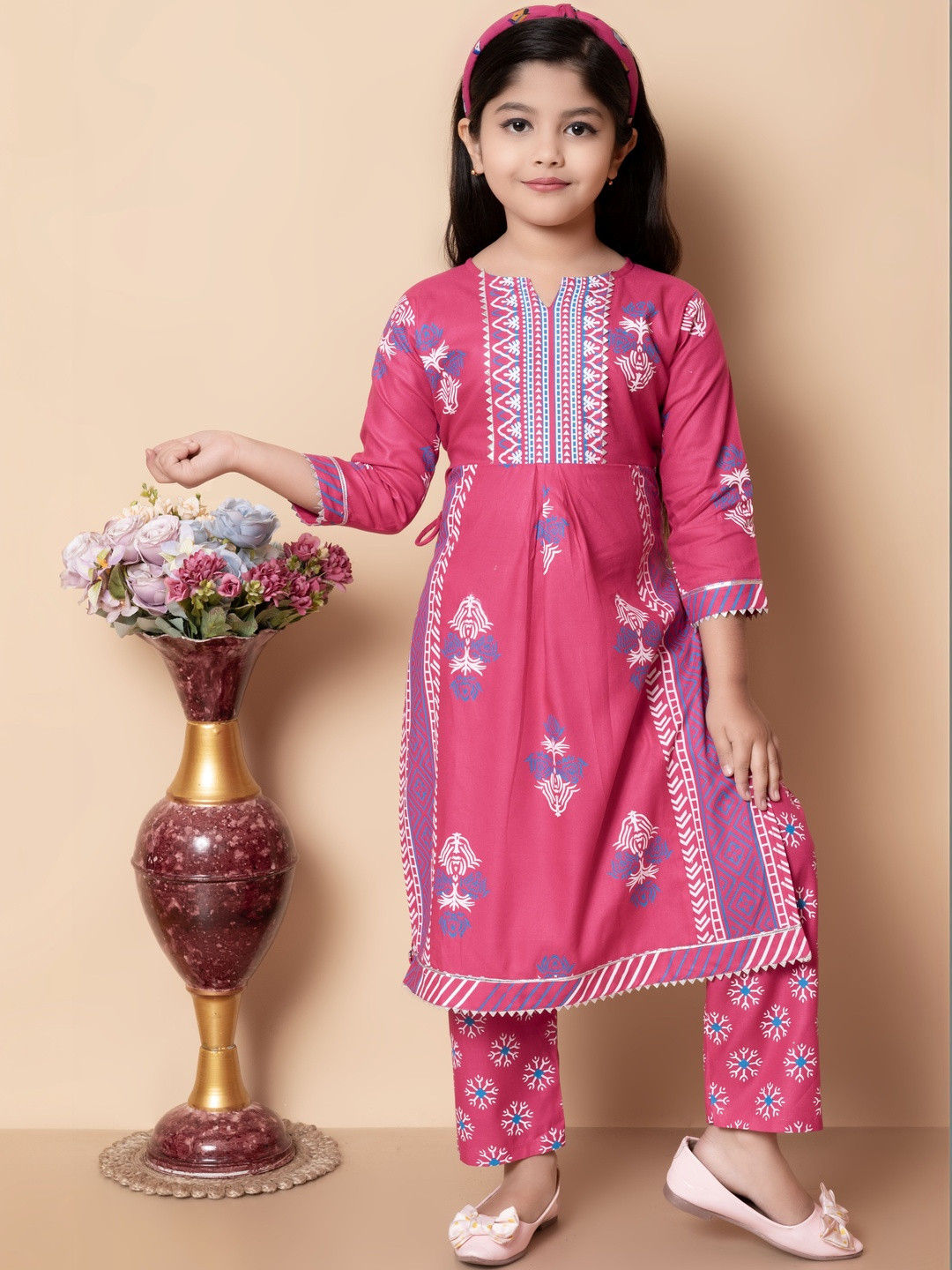 KALINI Girls Floral Printed Regular Kurta with Pyjamas