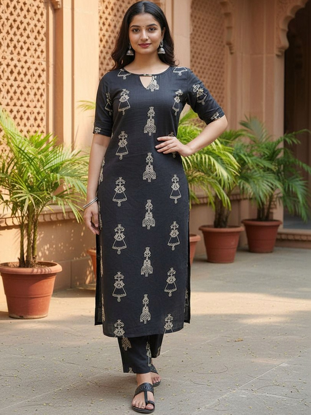 Twika Women Floral Regular Kurta with Trousers