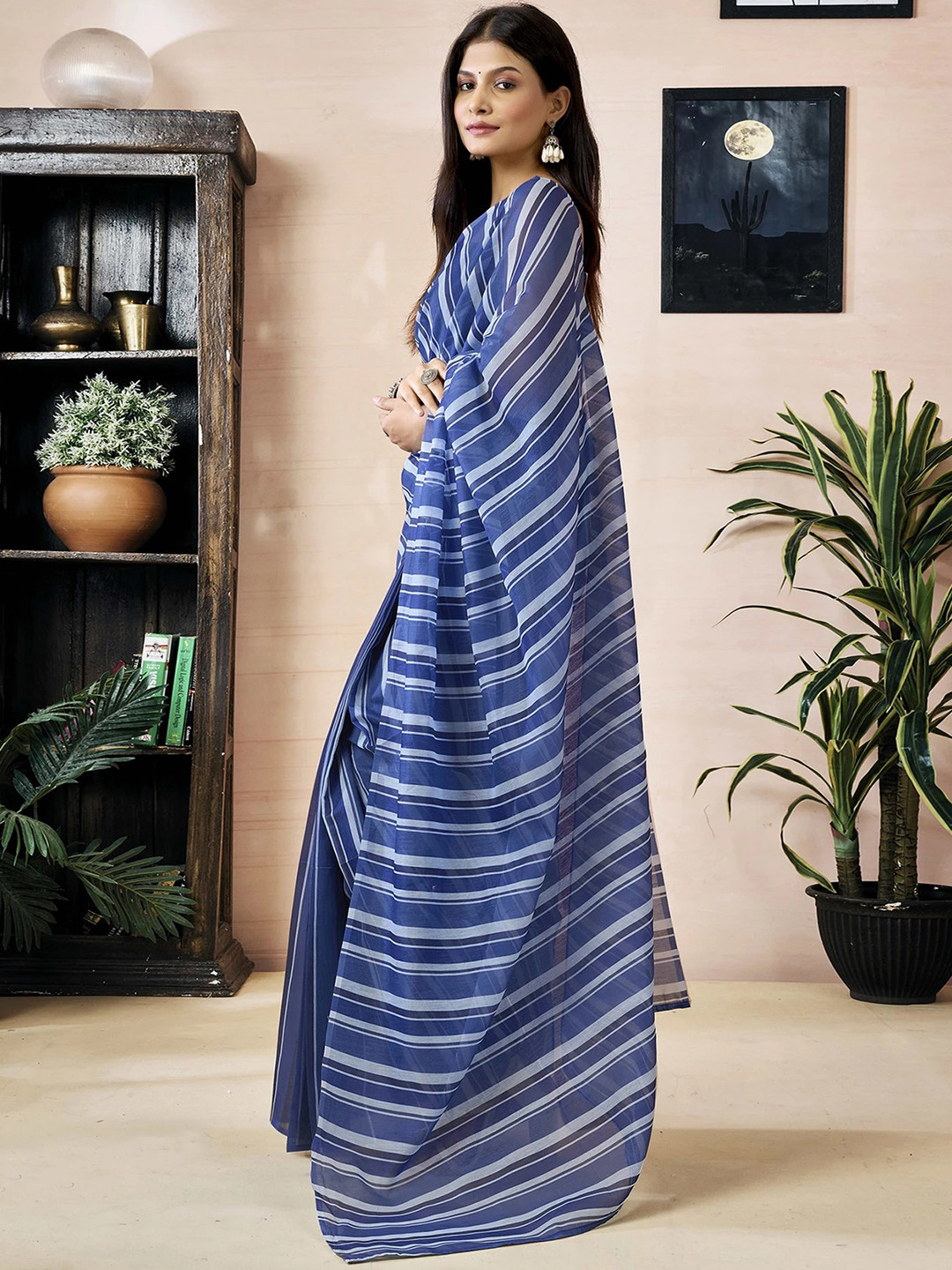 Satrani Striped Printed Ready to Wear Saree