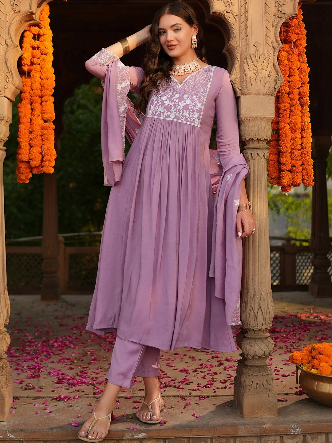 Navlik Women Ethnic Motifs Embroidered Empire Thread Work Kurta with Trousers & With Dupatta