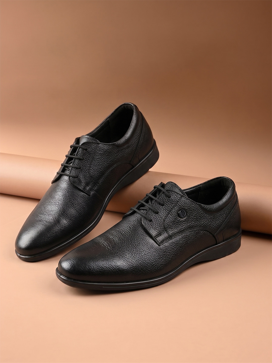 Van Heusen Men Leather Derby Round Toe Formal Shoes