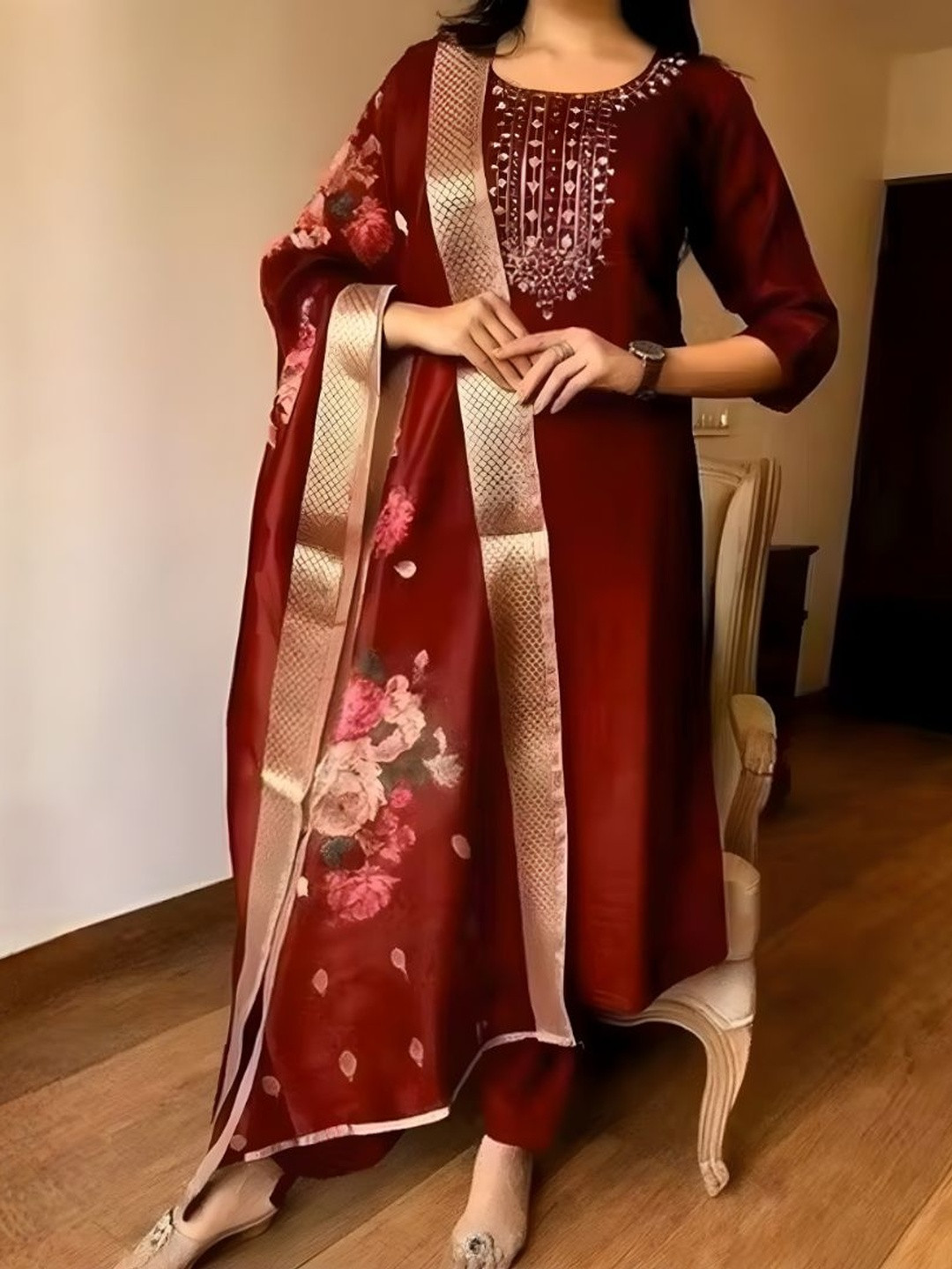 NNC-NEXT NOVA CLOTHES Women Ethnic Motifs Embroidered Regular Thread Work Kurta with Trousers & With Dupatta