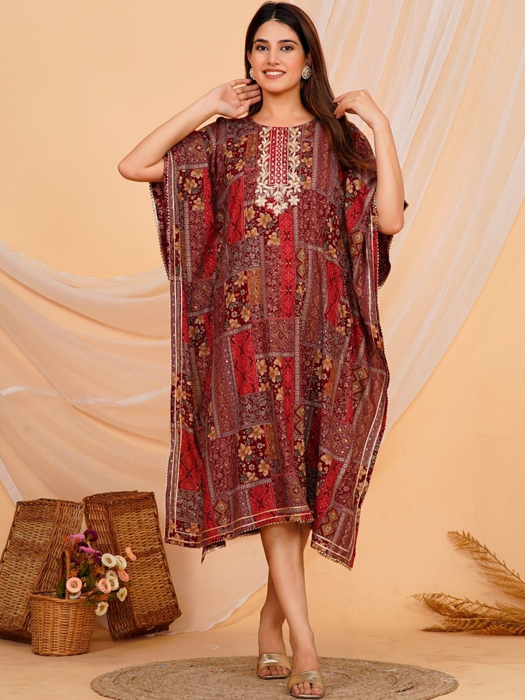 JAGNA Women Ethnic Motifs Printed Mirror Work Kaftan Kurta