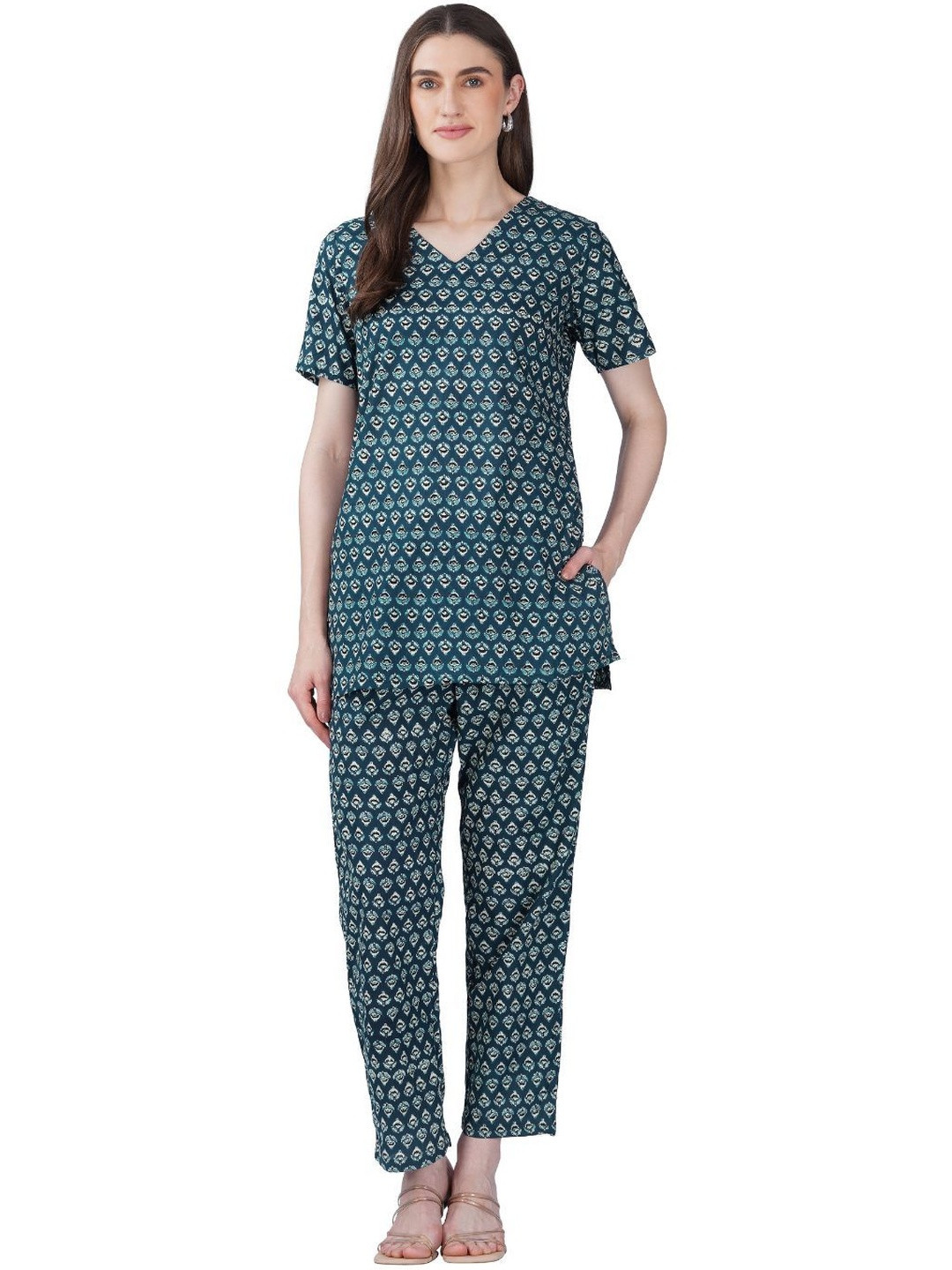 30 Looks Women Printed Night suit