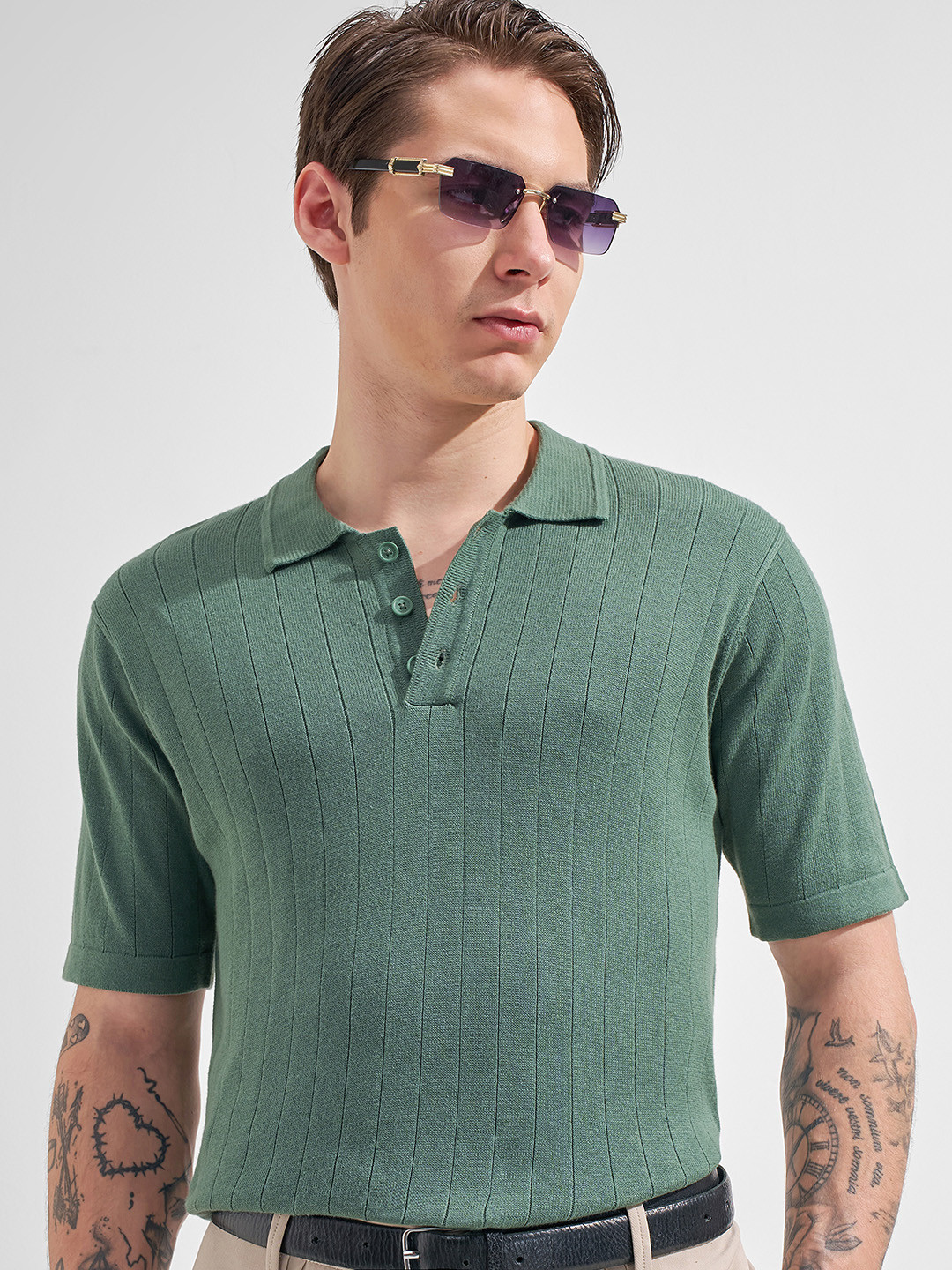 HIGHLANDER Men Relaxed Fit Green Round Neck Half Sleeve Drop Shoulder Self Design Tshirts