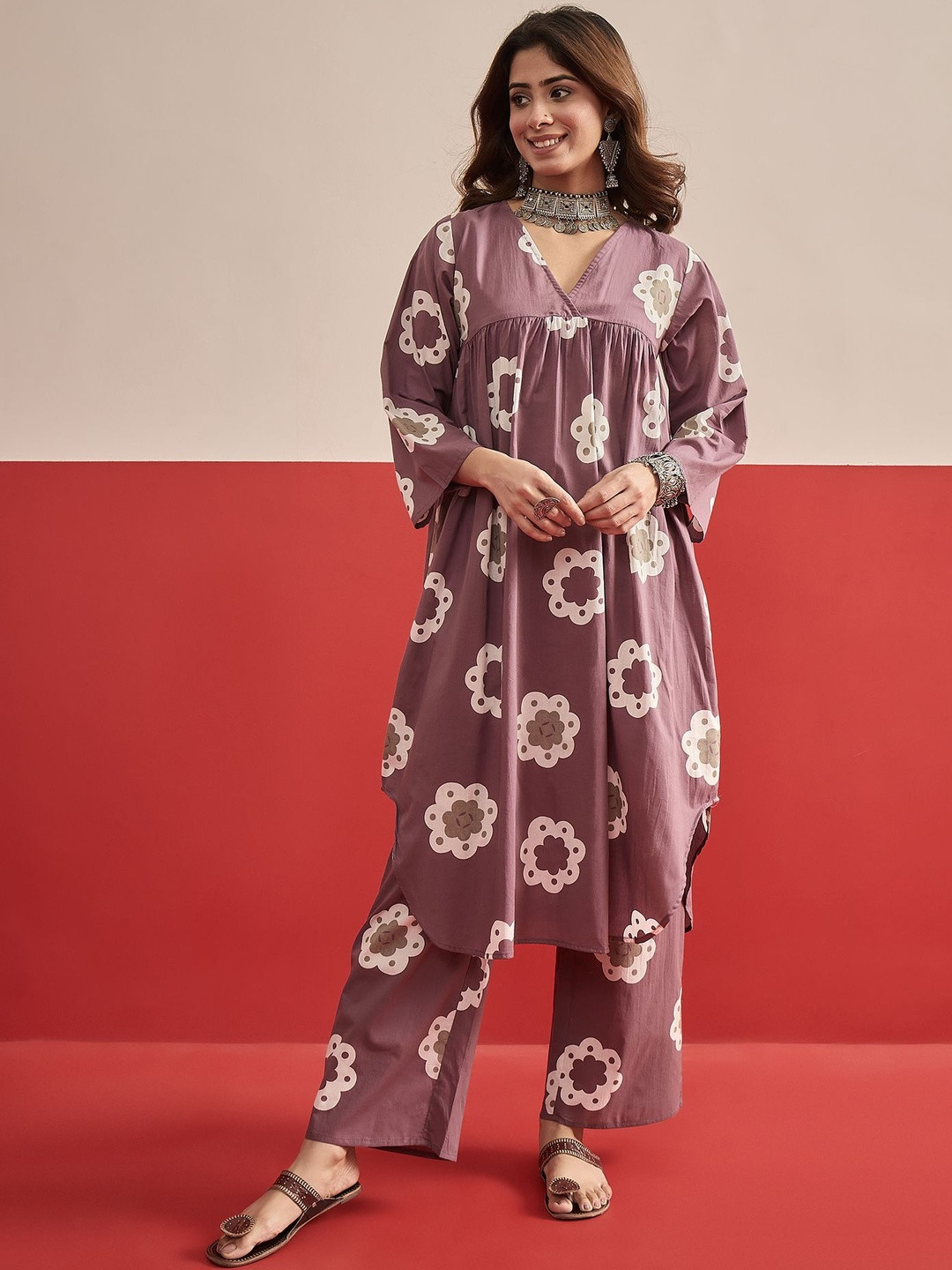 InWeave Women Pure Cotton Kurta with Trousers