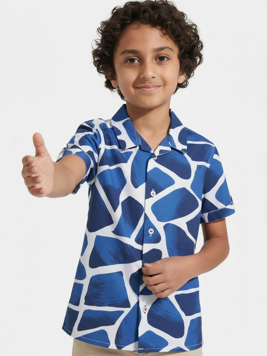 The Lion and The Fish Boys Relaxed Fit Zaraffah Cuban Collar Casual Shirt