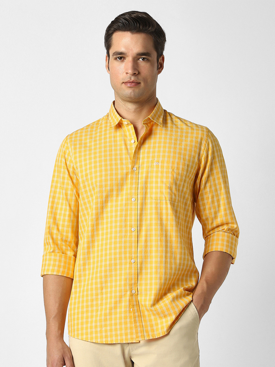 Peter England Men Slim Fit Opaque Checked Casual Shirt