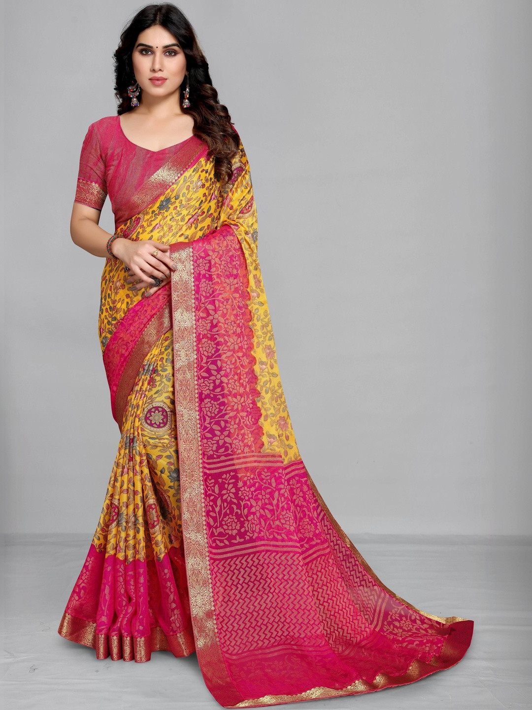 Sangria Printed Saree With Unstitched Blouse
