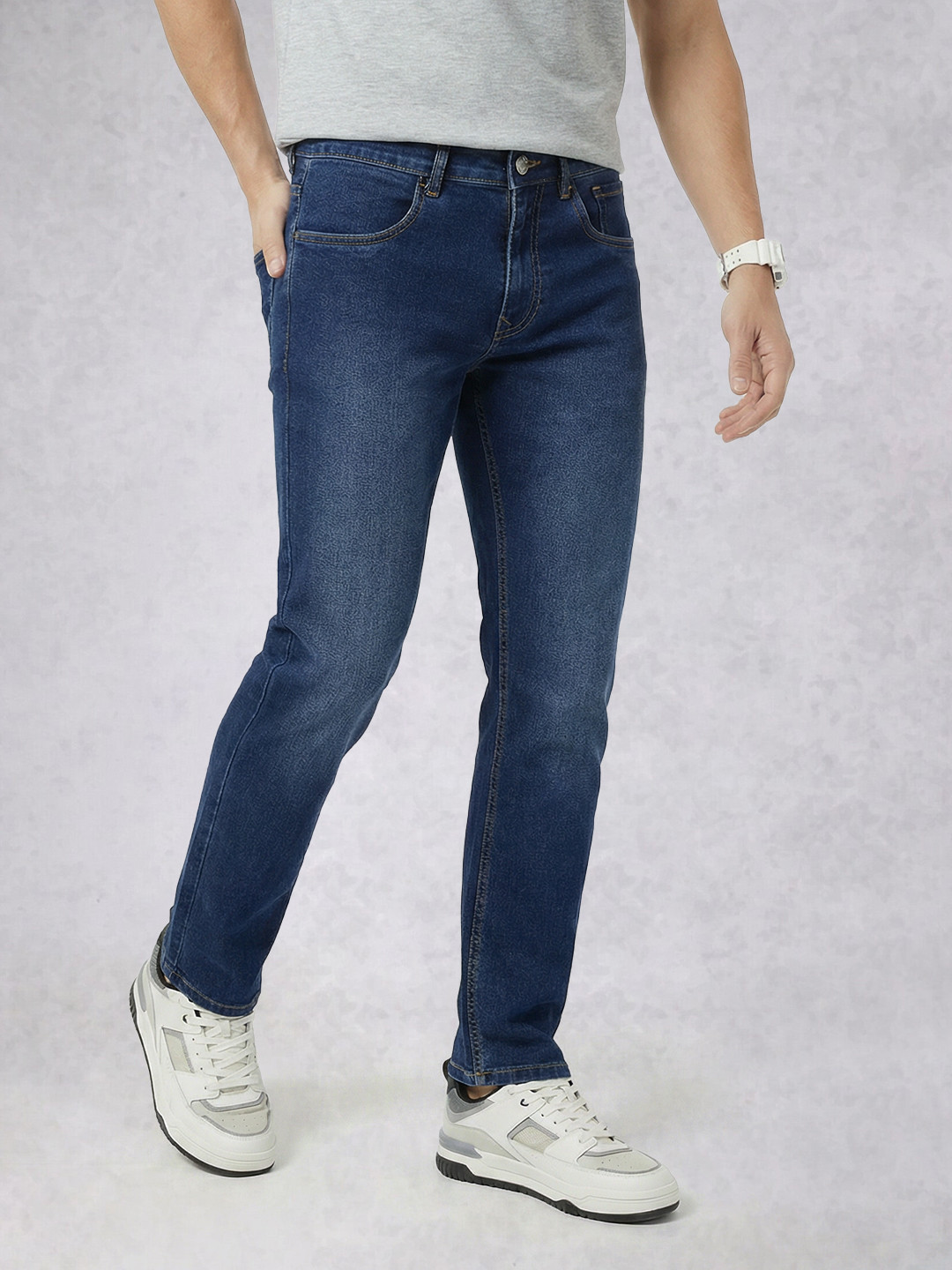 WROGN Men Straight Fit Light Fade Jeans