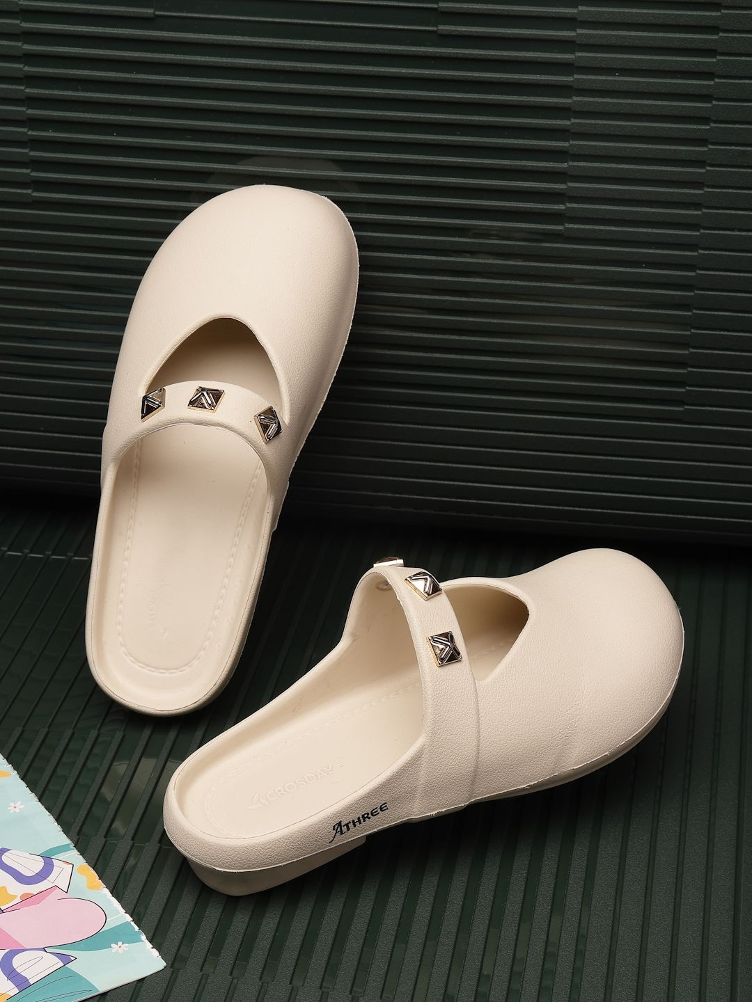 Athree Women Slip-On