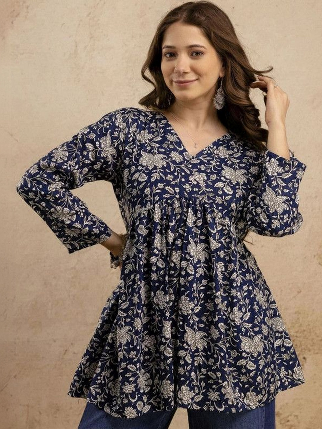 NG NIROMIKA Floral Print Peplum Top