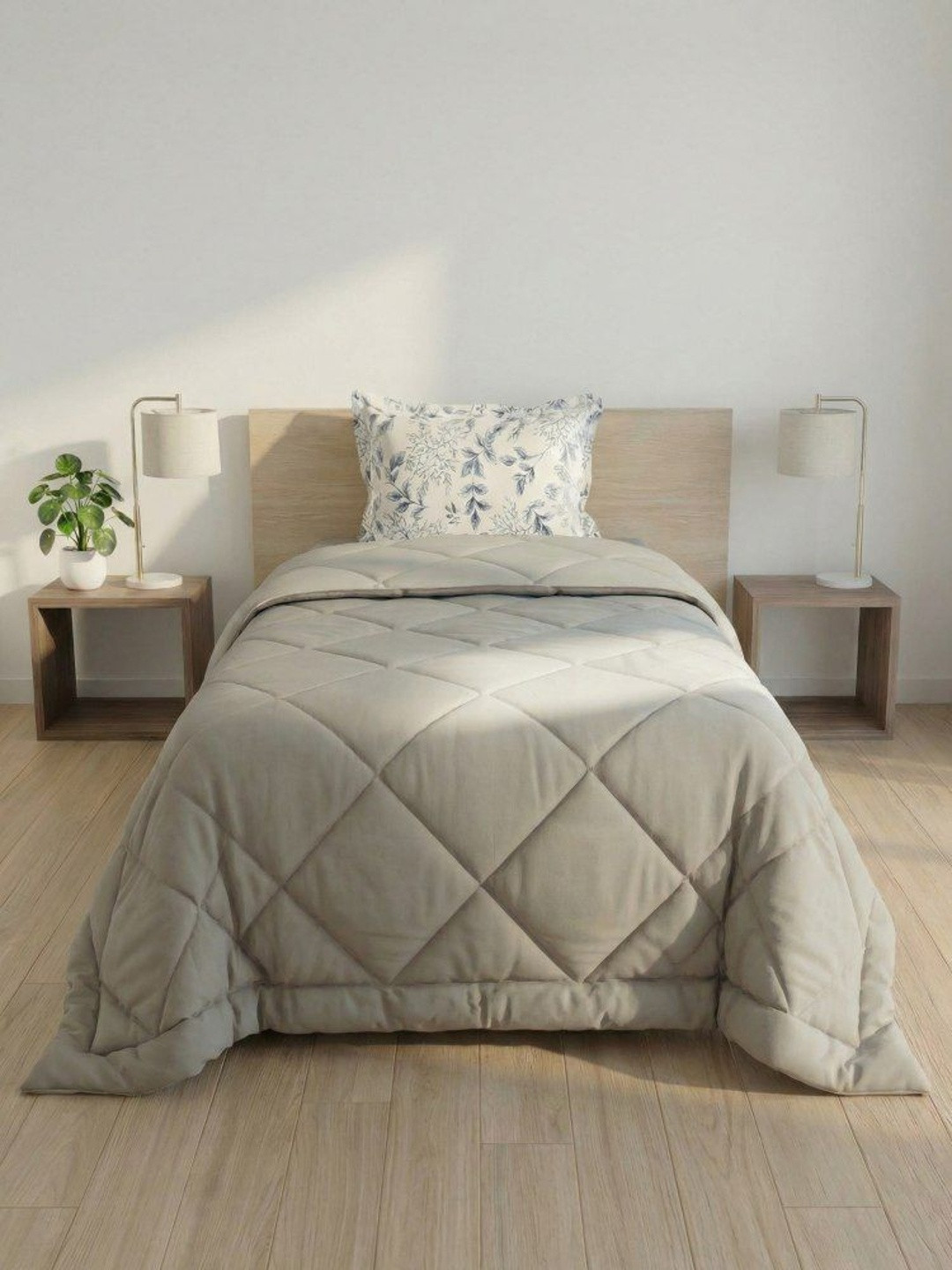 MAFATLAL Cream-Coloured Microfiber AC Room 150 GSM Comforter