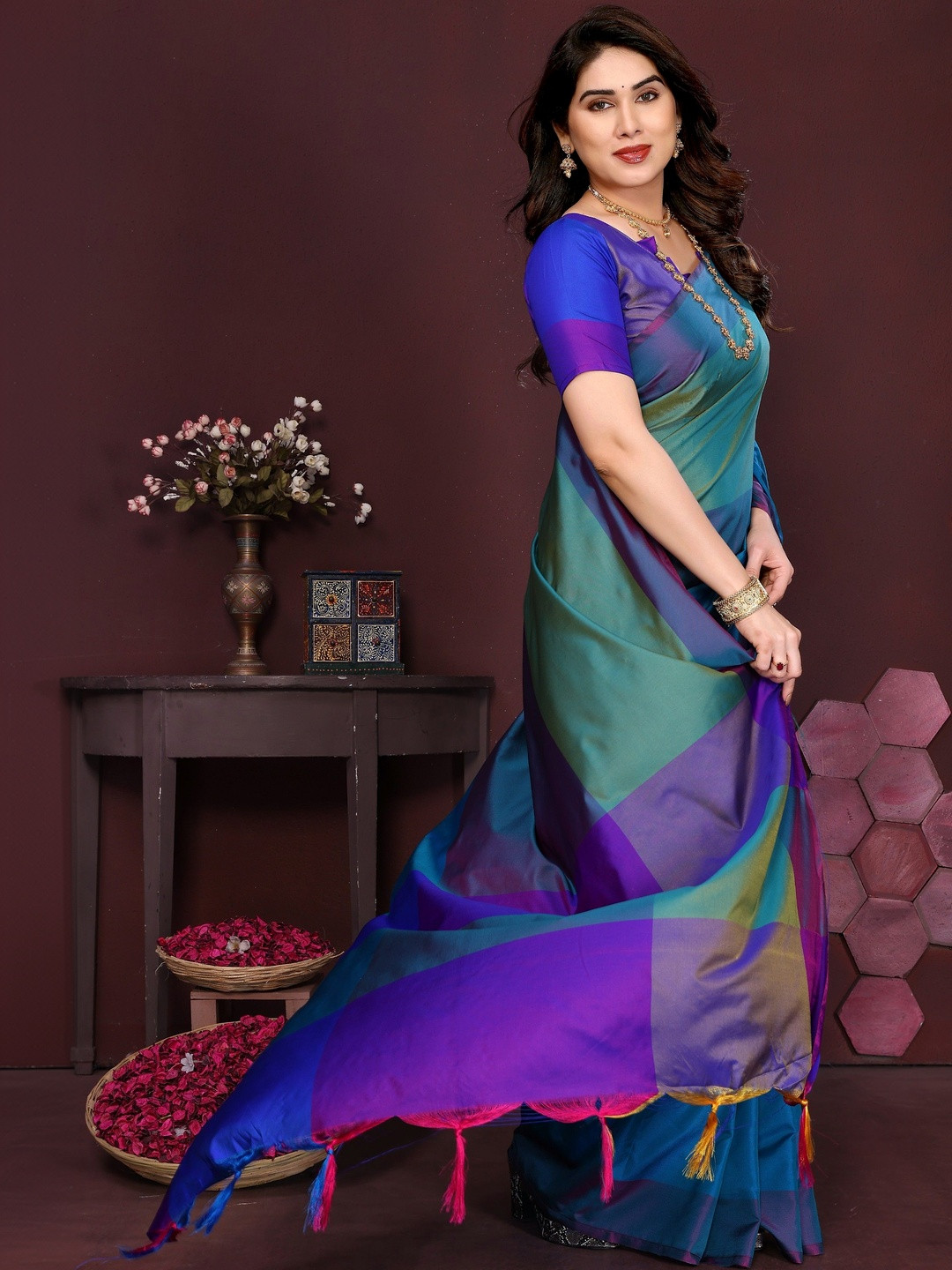 BilloRani Silk Blend Designer Saree