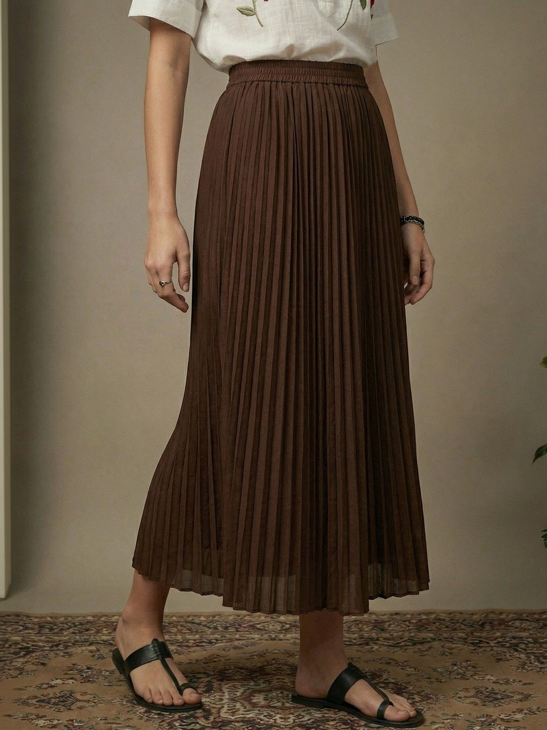 VANSIRI Women Crepe Maxi Flared Skirt