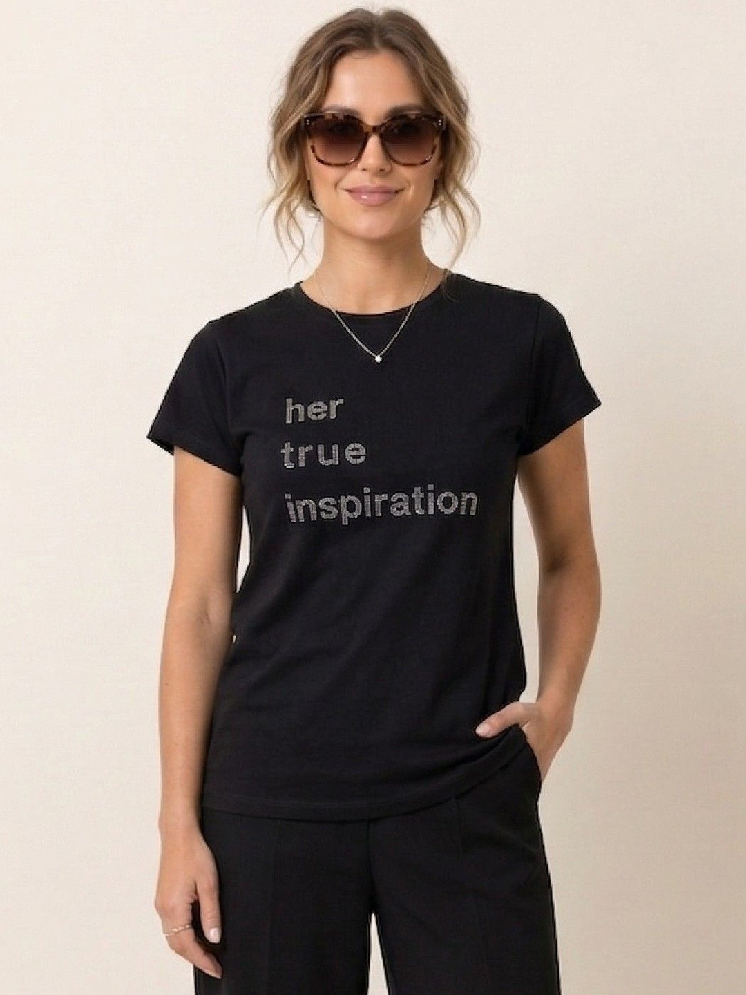 Wineberry Women T-shirt