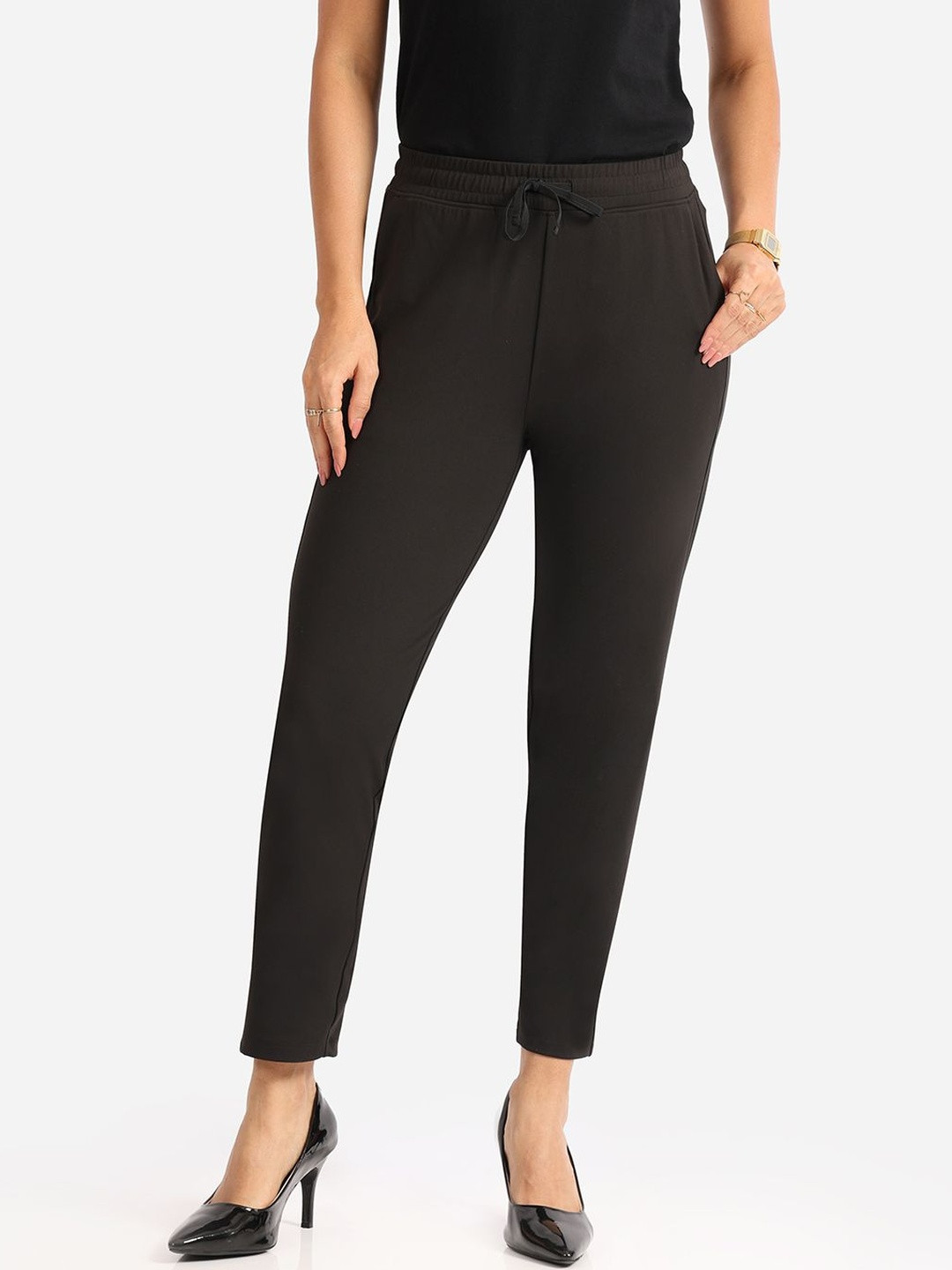 Blissclub Women Solid Ultimate Tapered Joggers Lite - Tall