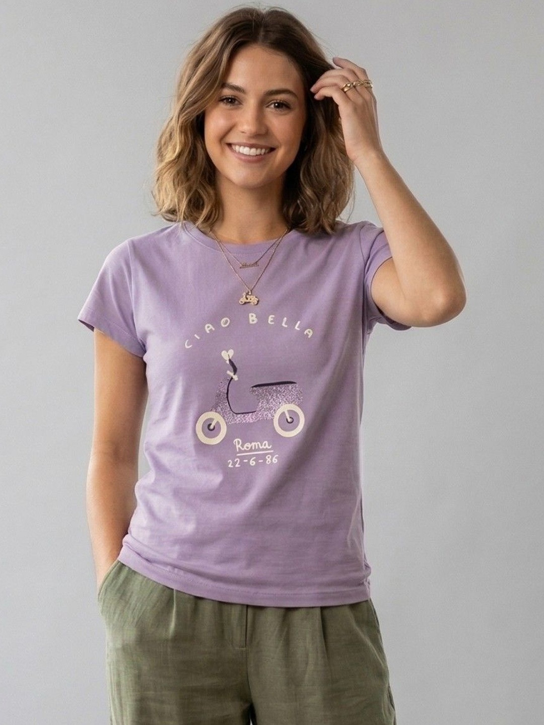 Wineberry Women T-shirt