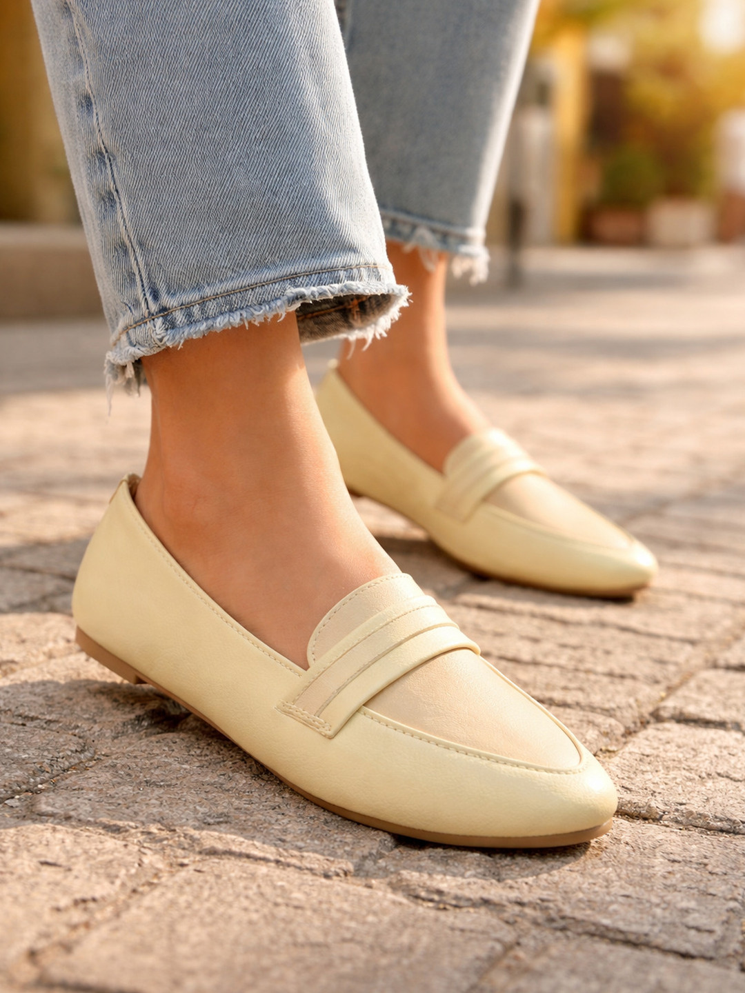 Ajanta Round Toe Moccasins Ballerinas