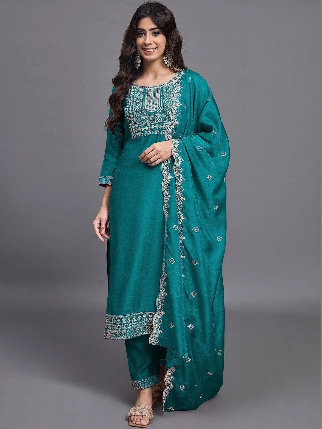 HBJ FASHION Women Dyed Regular Thread Work Kurta with Dhoti Pants & With Dupatta