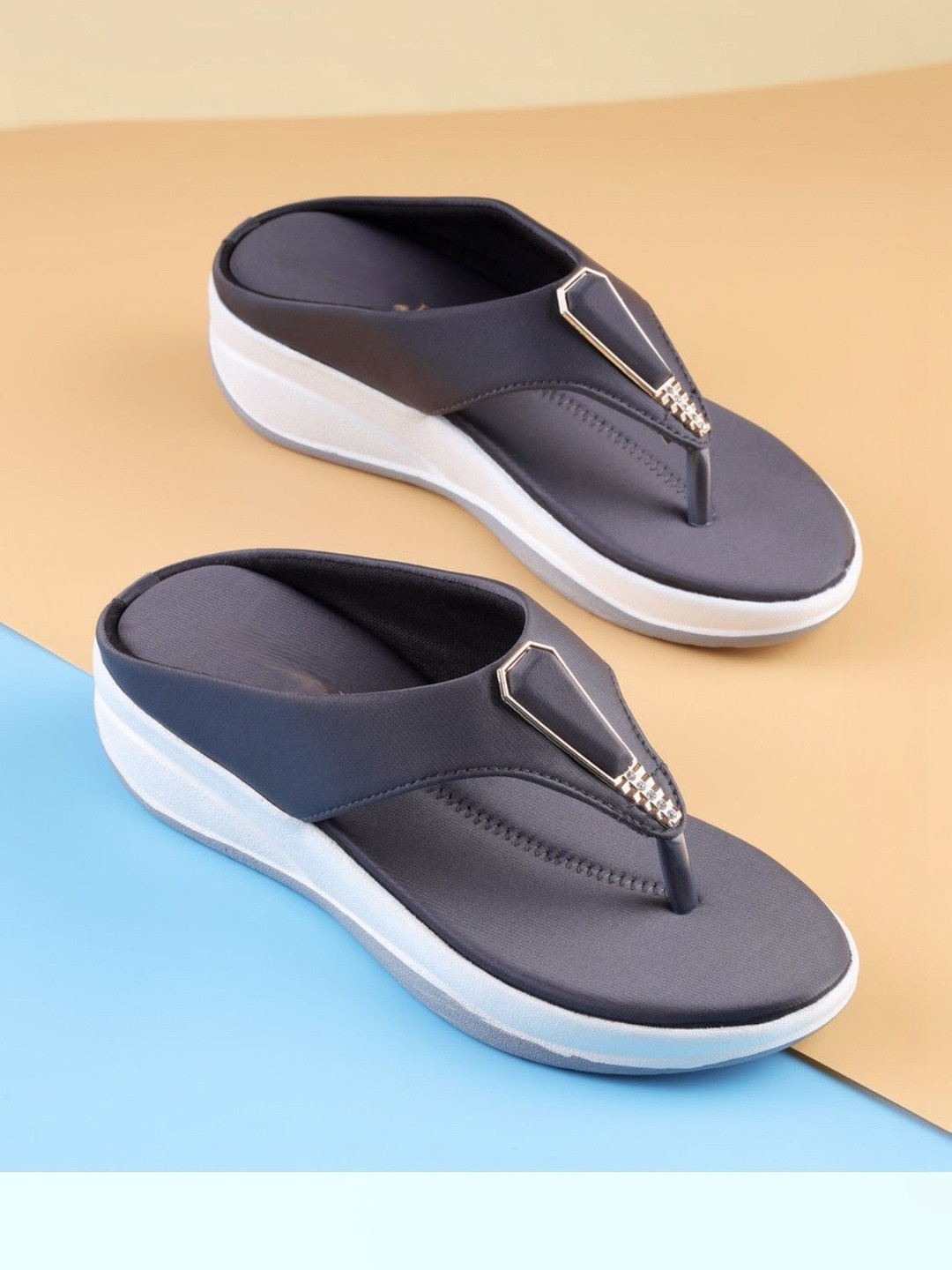 CORSICA Heels