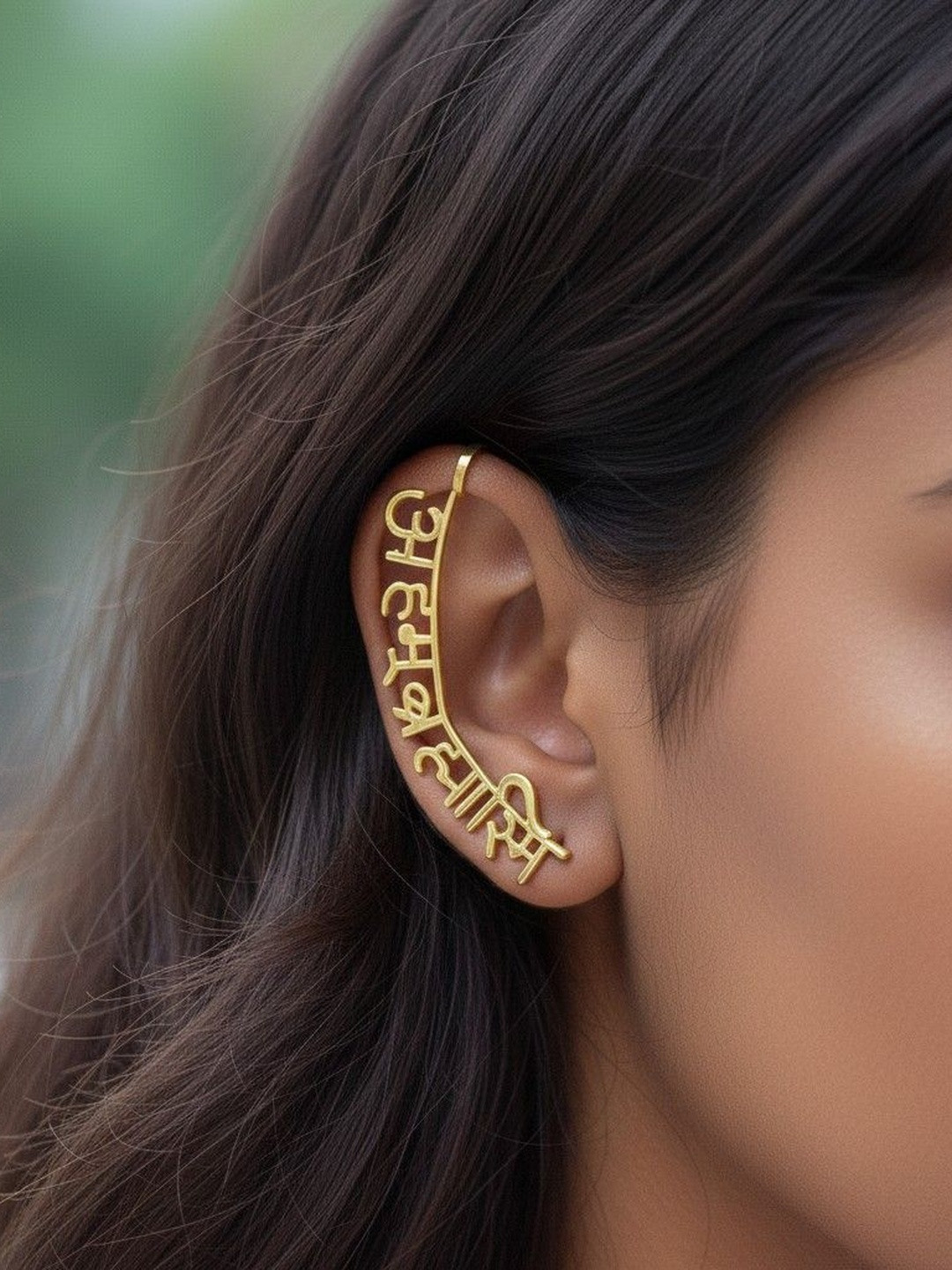 MISS ASTUTE Drop Earrings