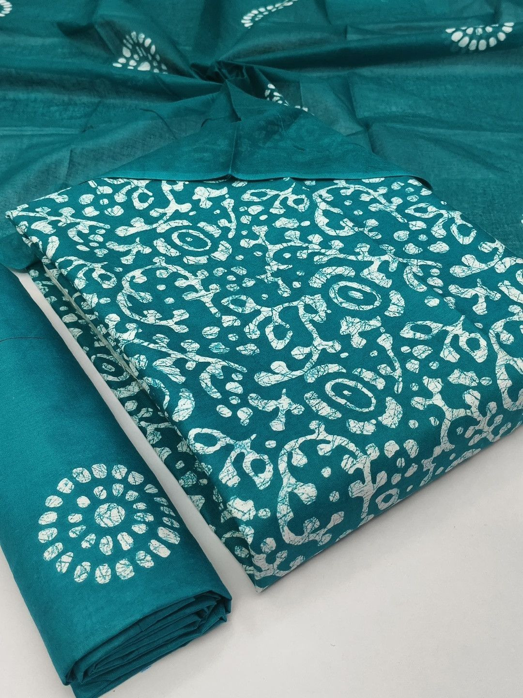 Keshar Printed Pure Cotton Unstitched Dress Material