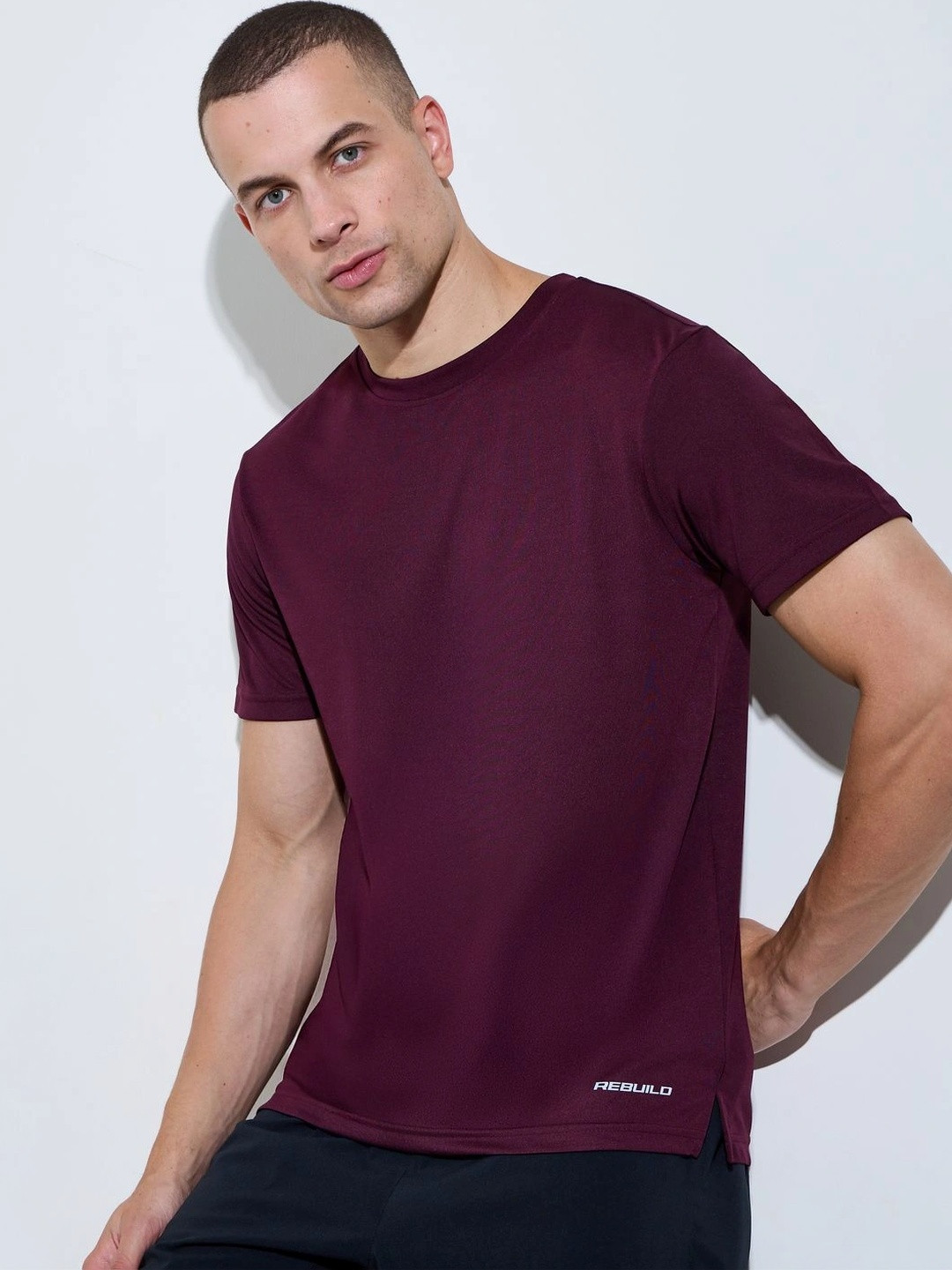 Styli Men Maroon Solid Crew-Neck Short Sleeves Regular Fit Synthetic T-Shirt