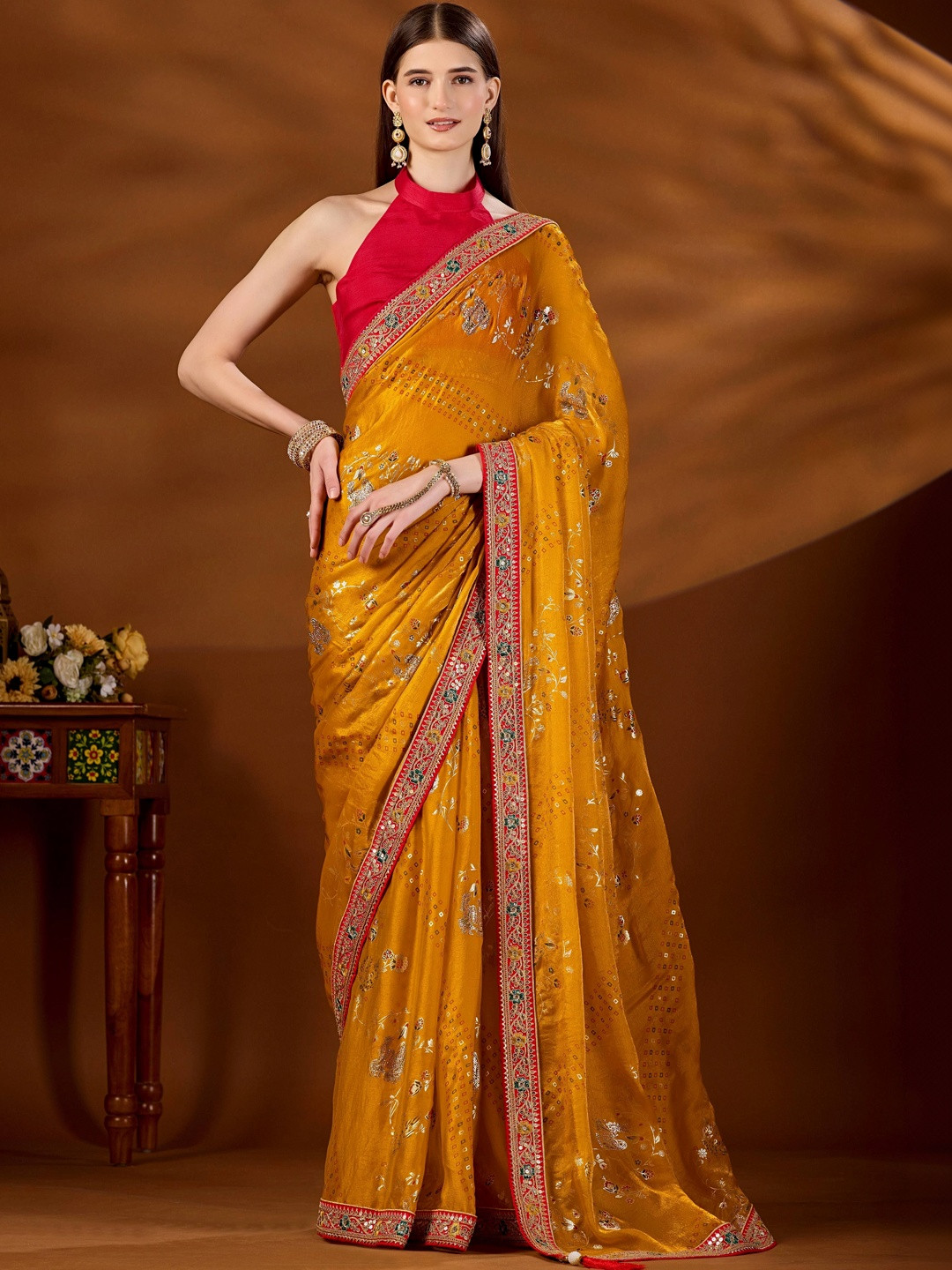 KIYAA FASHION Floral Embroidered Organza Saree