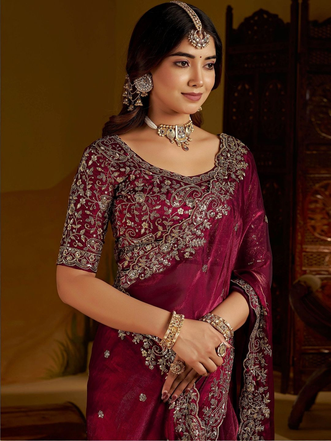 GRUHNAREE Embellished Sequinned Satin Silk Saree