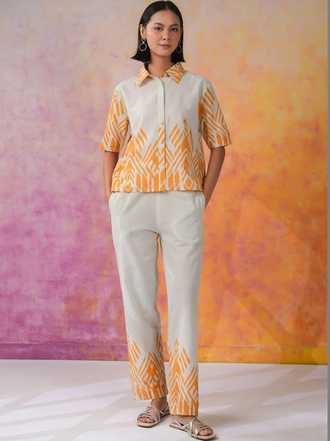 Aura By Sanskrutihomes Cotton Printed Shirt with Trousers