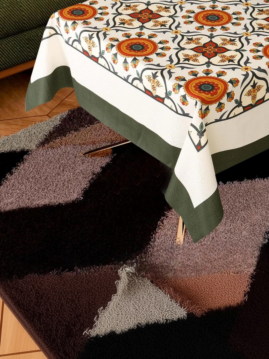 RYKA Green Cotton 4-Seater Table Cover with Textured details