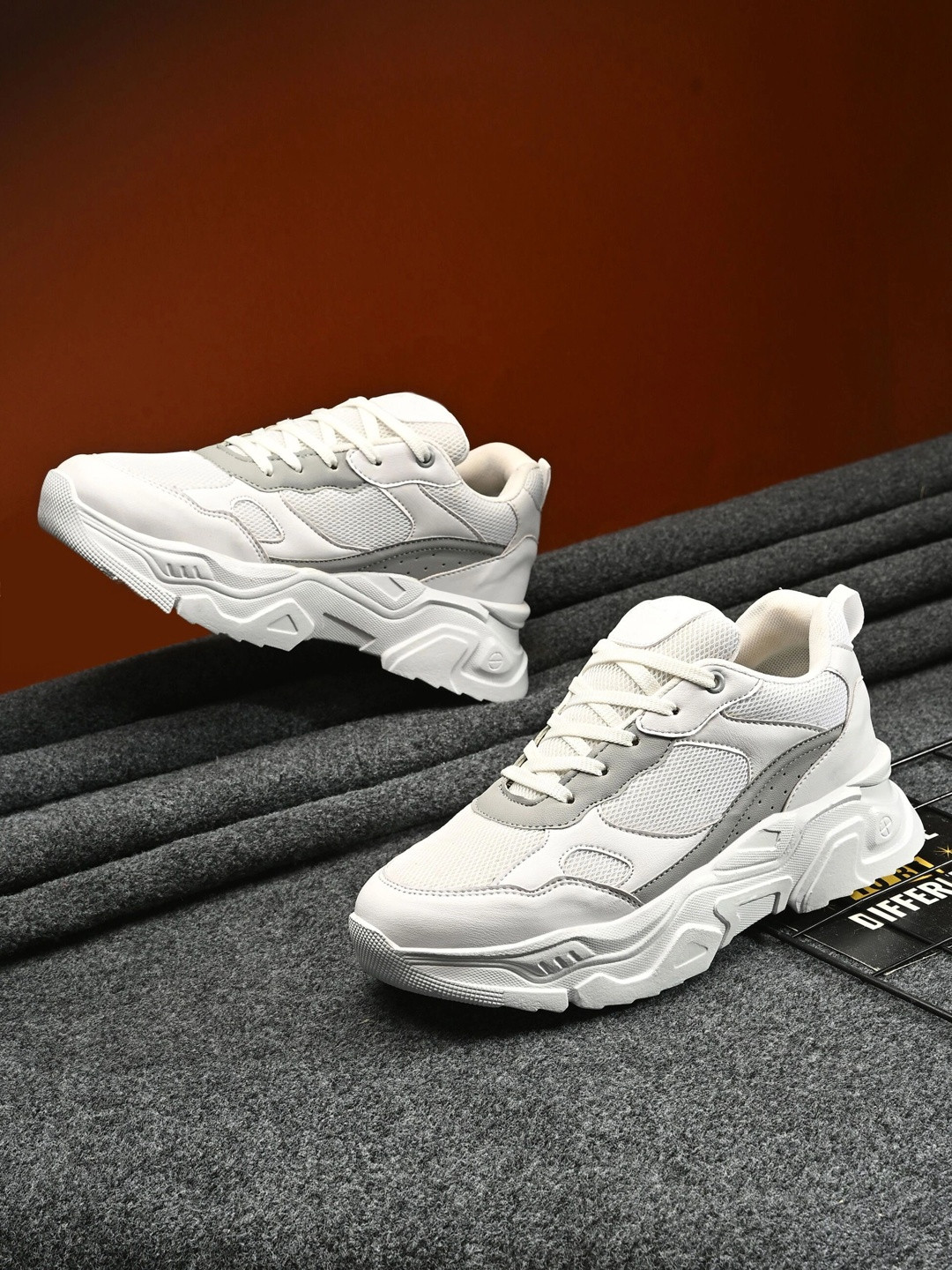 Roadster Men Colourblocked Sneakers