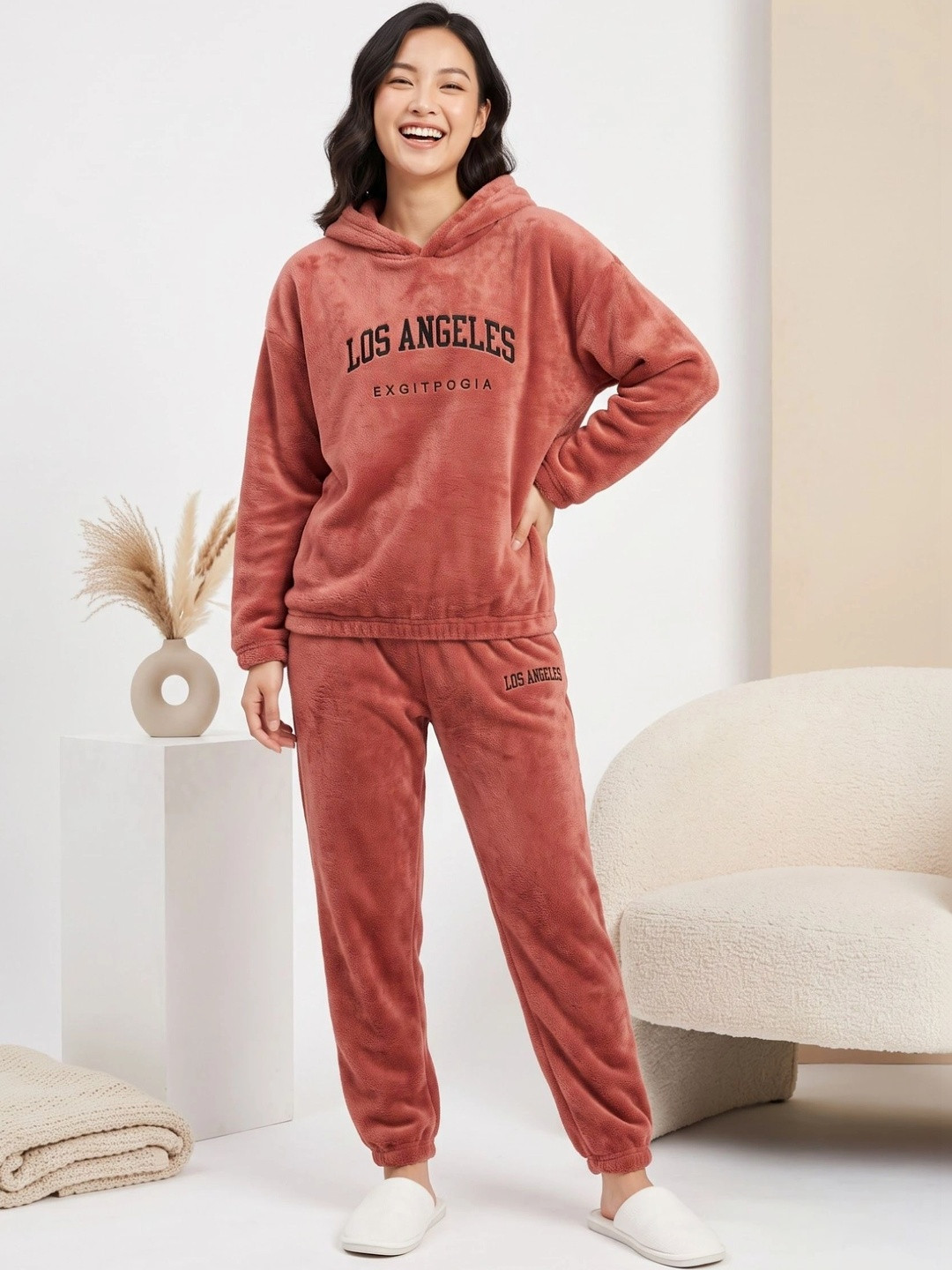 Lugo Women Red Los Angeles Printed Hooded Top with Pyjama Night Suit Set