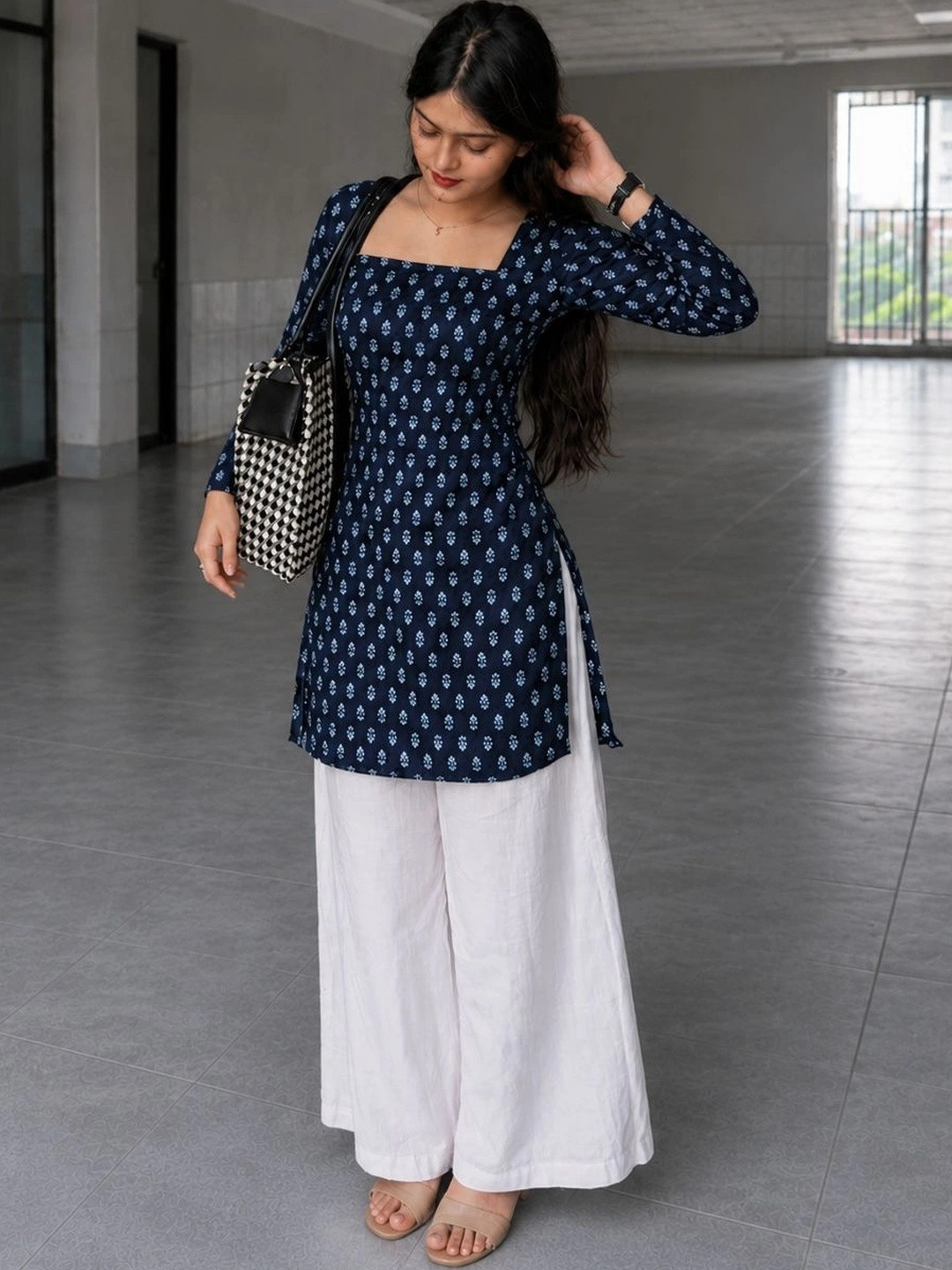 ZARVIKA Ethnic Motifs Printed Square Neck Kurti