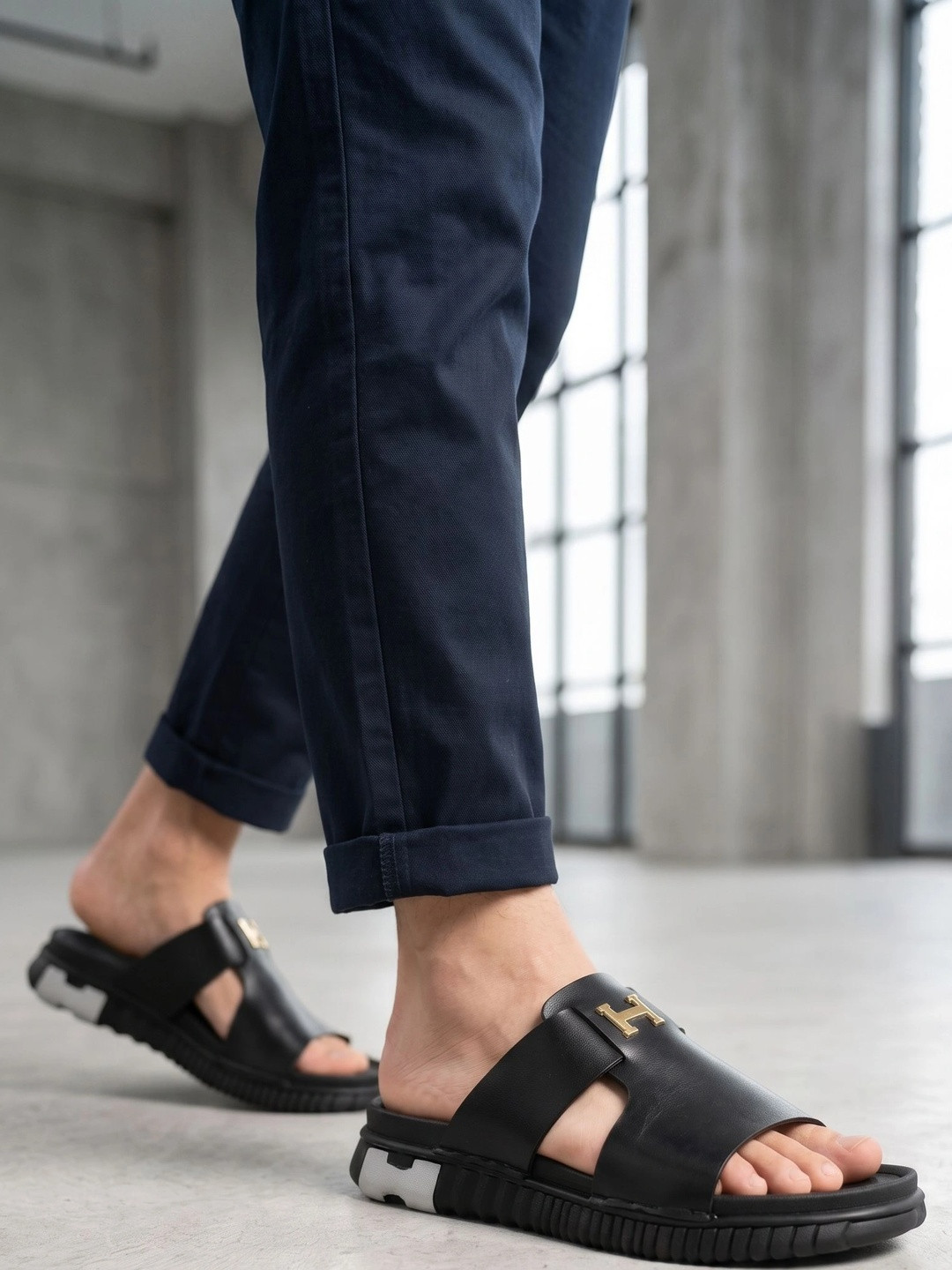 INKLENZO Men Shoe-Style Sandals