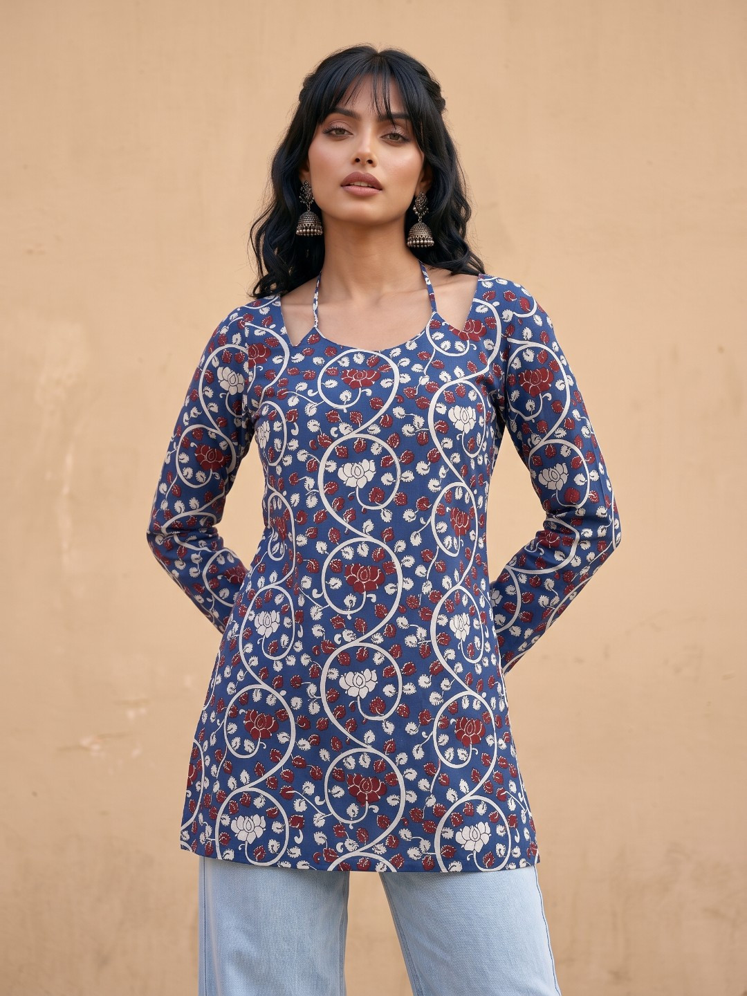 fusion by glitchez Floral Printed Tie-Up Neck Fitted Pure Cotton Kurti