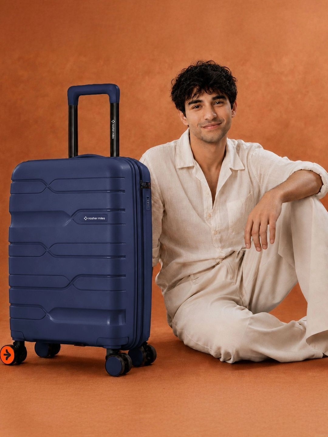 Nasher Miles Paris Textured 360-Degree Rotation 8 Wheel Cabin Trolley Bag- 45L