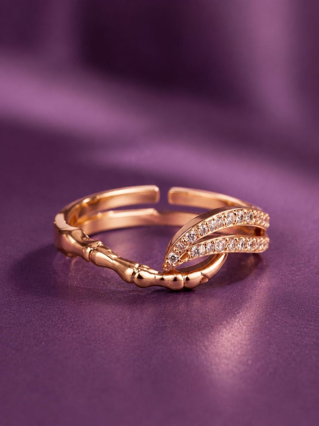 Zeraki Jewels Women Gold-Plated Finger Ring