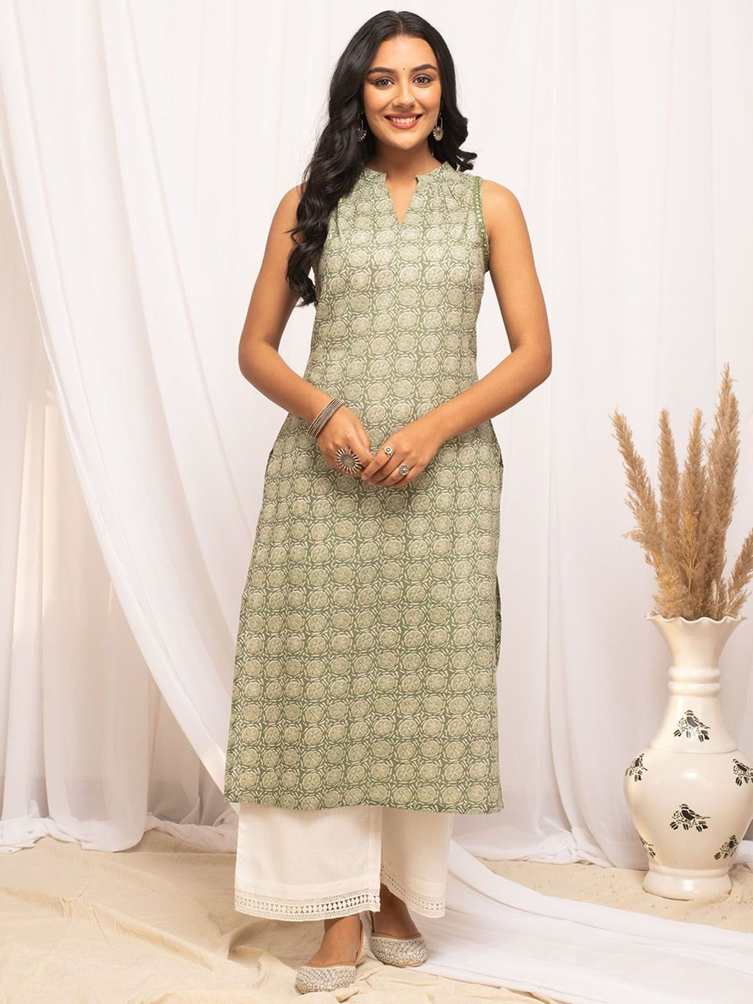 FIORRA Ethnic Motifs Printed Mirror Work Sleeveless Pure Coptton Straight Kurta
