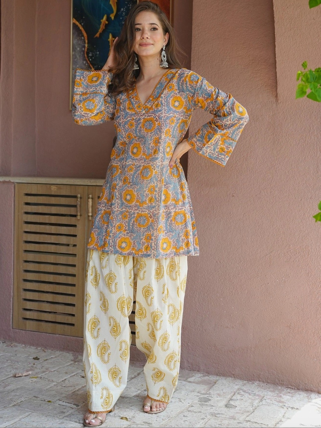 Gulabae Women Printed Pyjamas