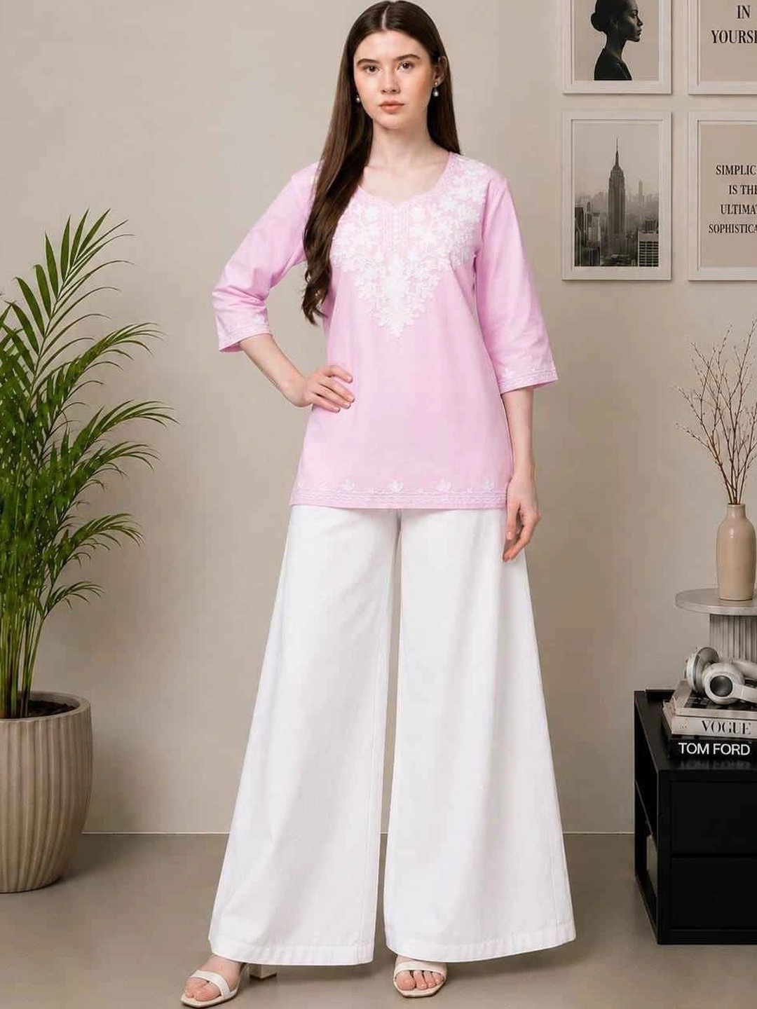 DIAMOND RUBY Women Floral Embroidered Regular Thread Work Kurti with Palazzos