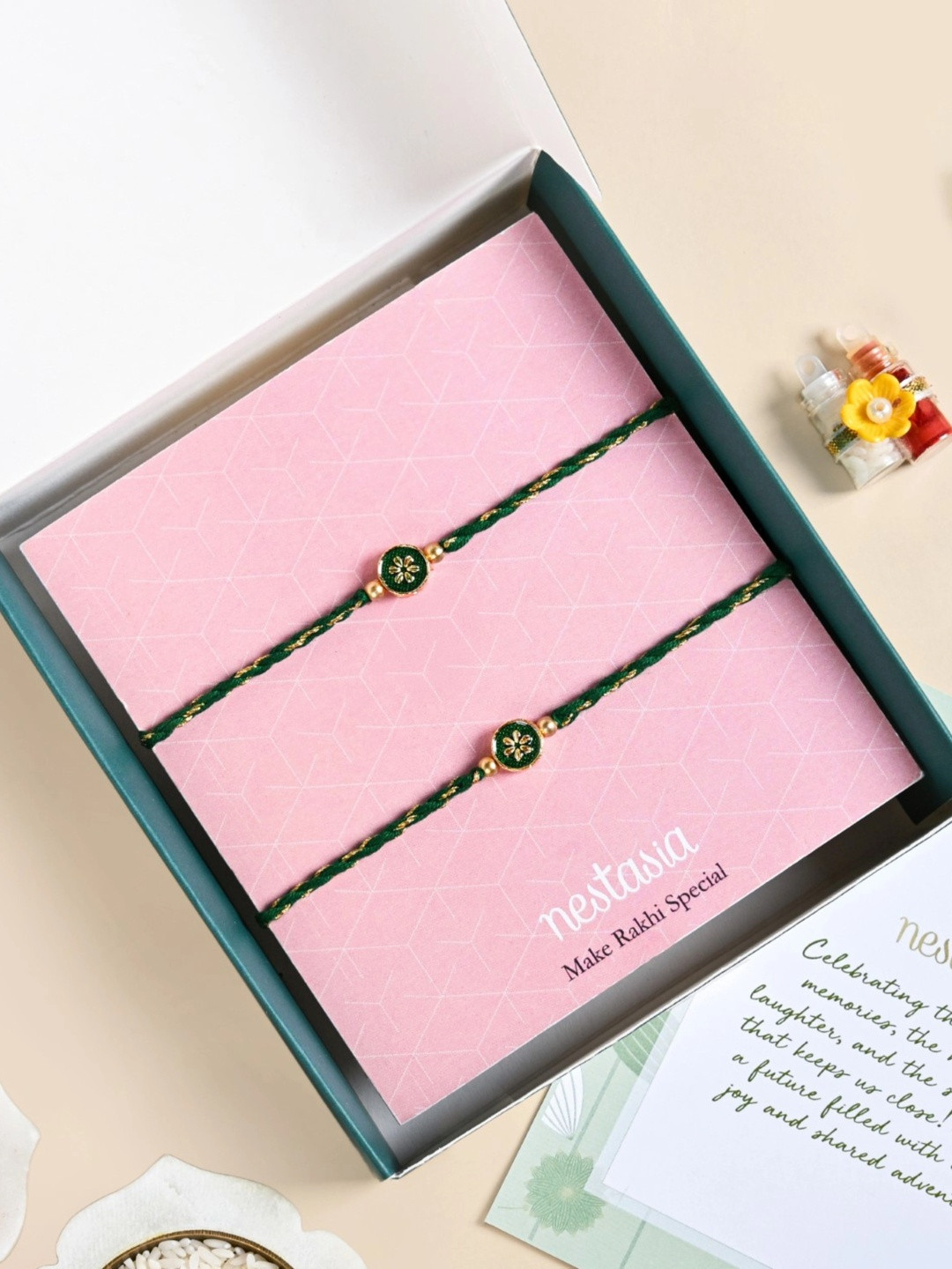 Nestasia Verdant Bloom Rakhi Set