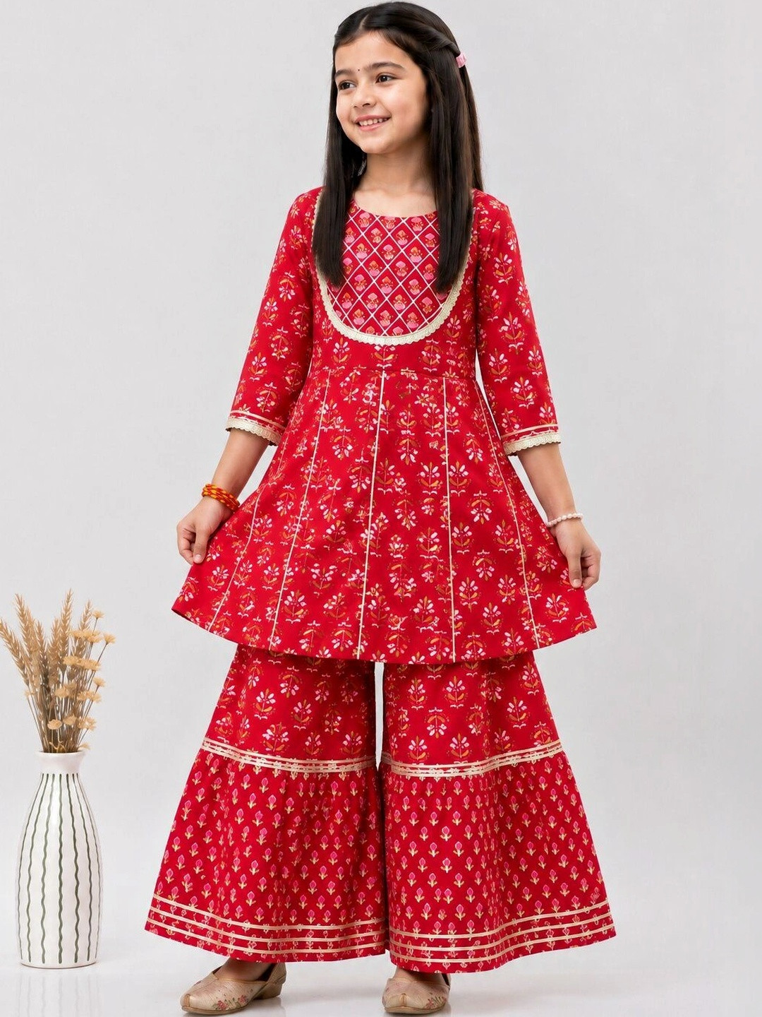 Flyfinns Girls Ethnic Motifs Printed Empire Gotta Patti Pure Cotton Kurti with Sharara