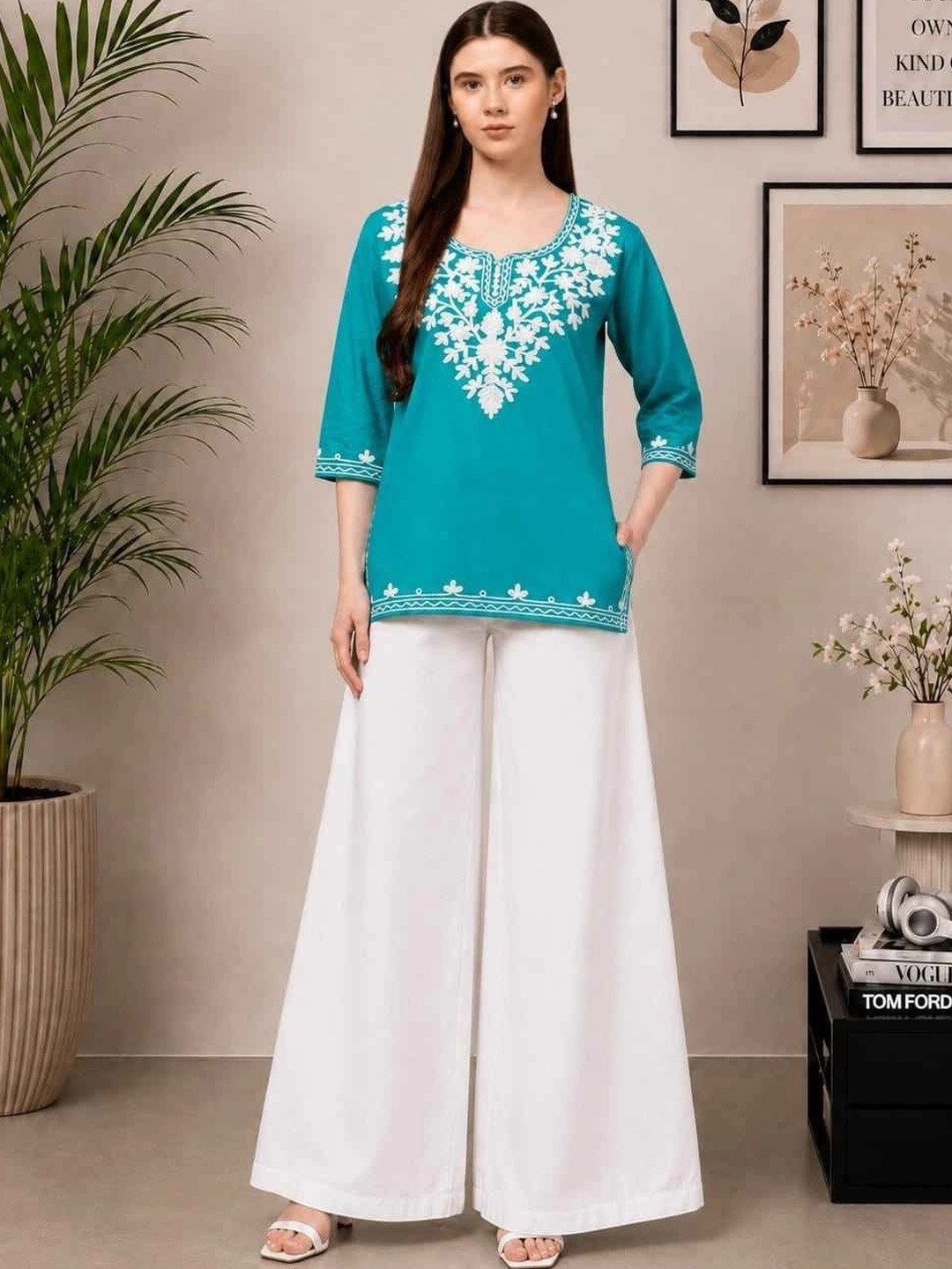 DIAMOND RUBY Women Ethnic Motifs Embroidered Regular Thread Work Kurta with Palazzos