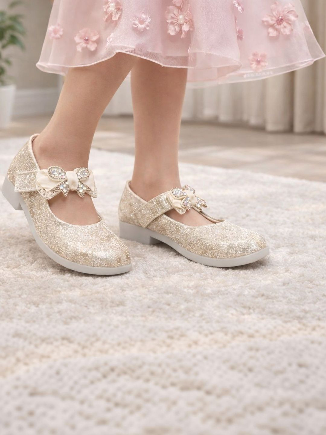 Footpedia Girls Embellished Party Bows Flats
